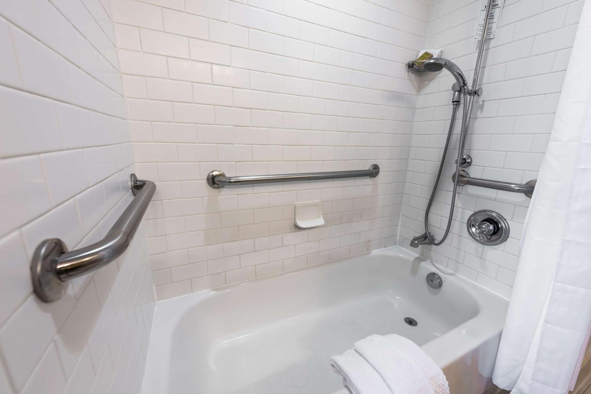 Double Room with Two Double Beds - Disability Access,1557821524:JPEG