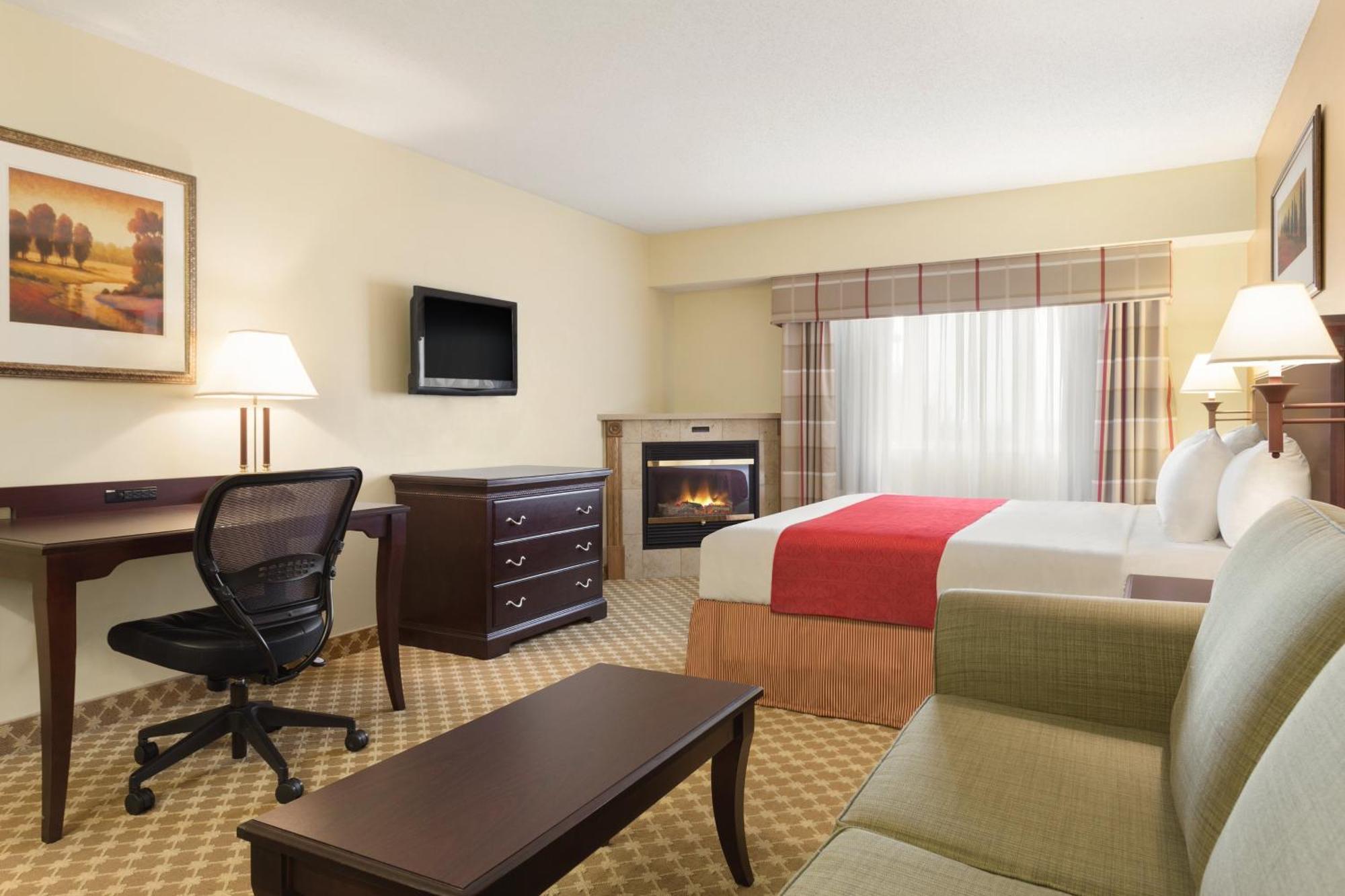 One-Bedroom King Suite with Sofa Bed