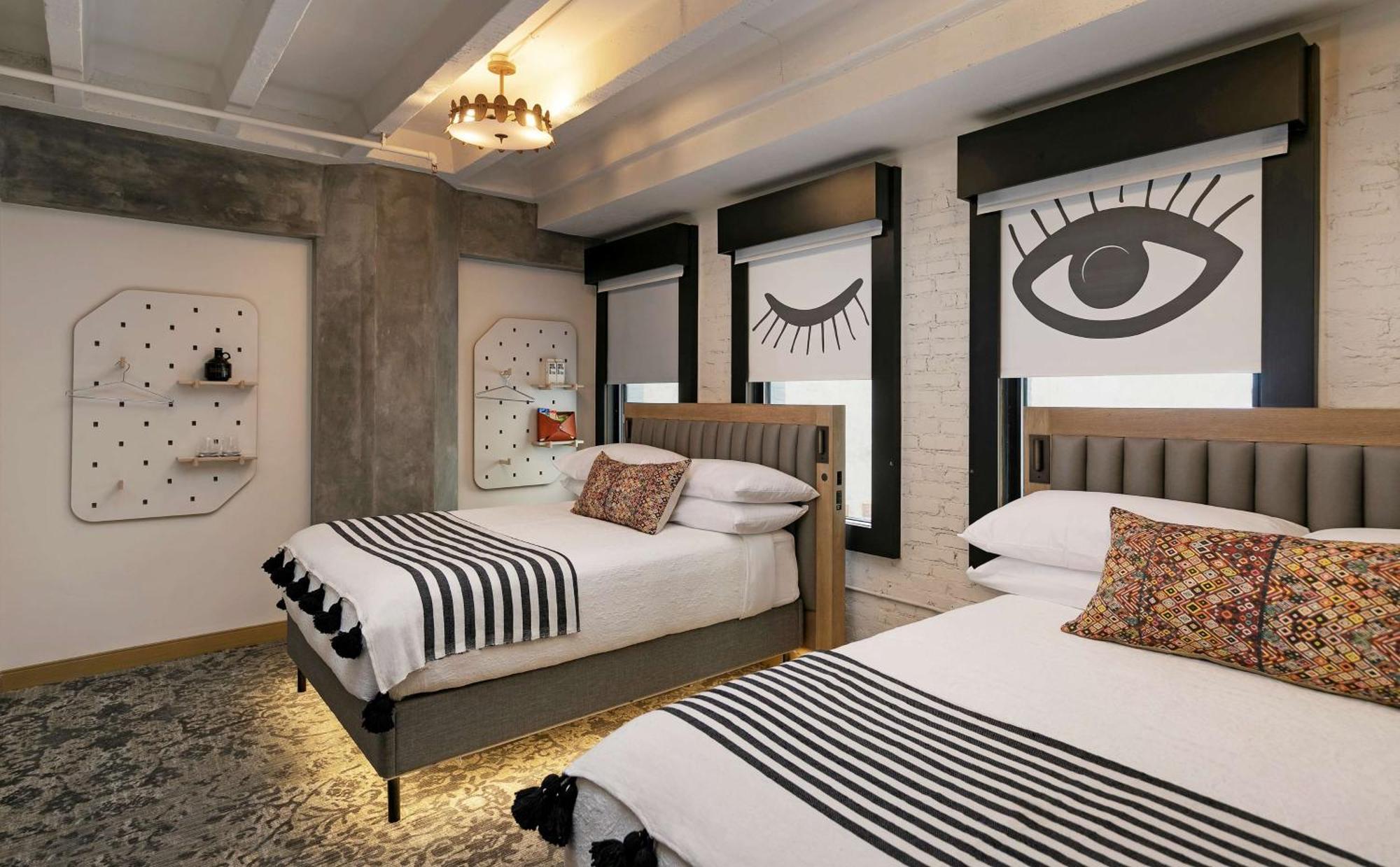 Studio with Two Queen Beds,1551636742:JPEG