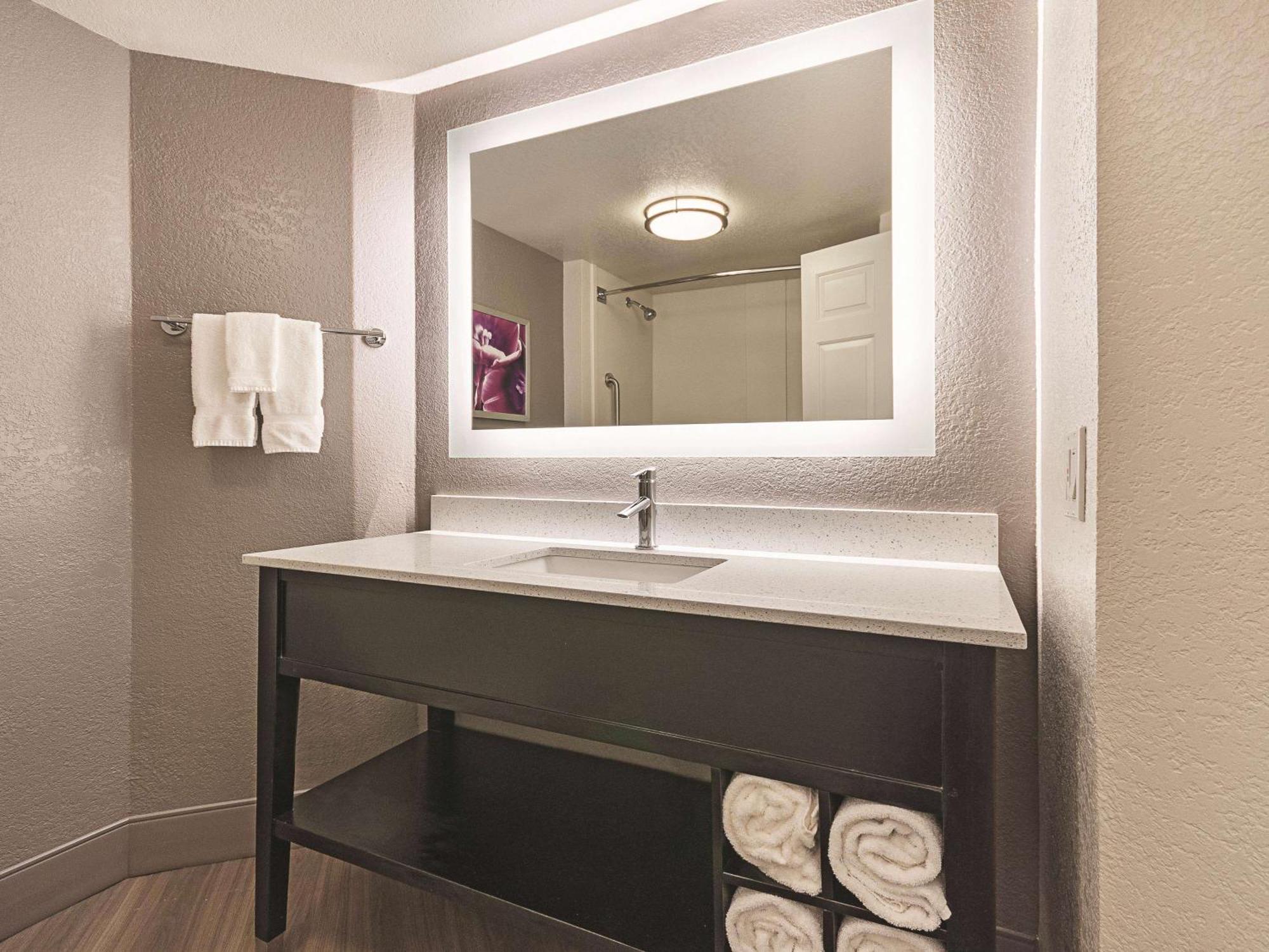 Deluxe Double Room with Two Double Beds
