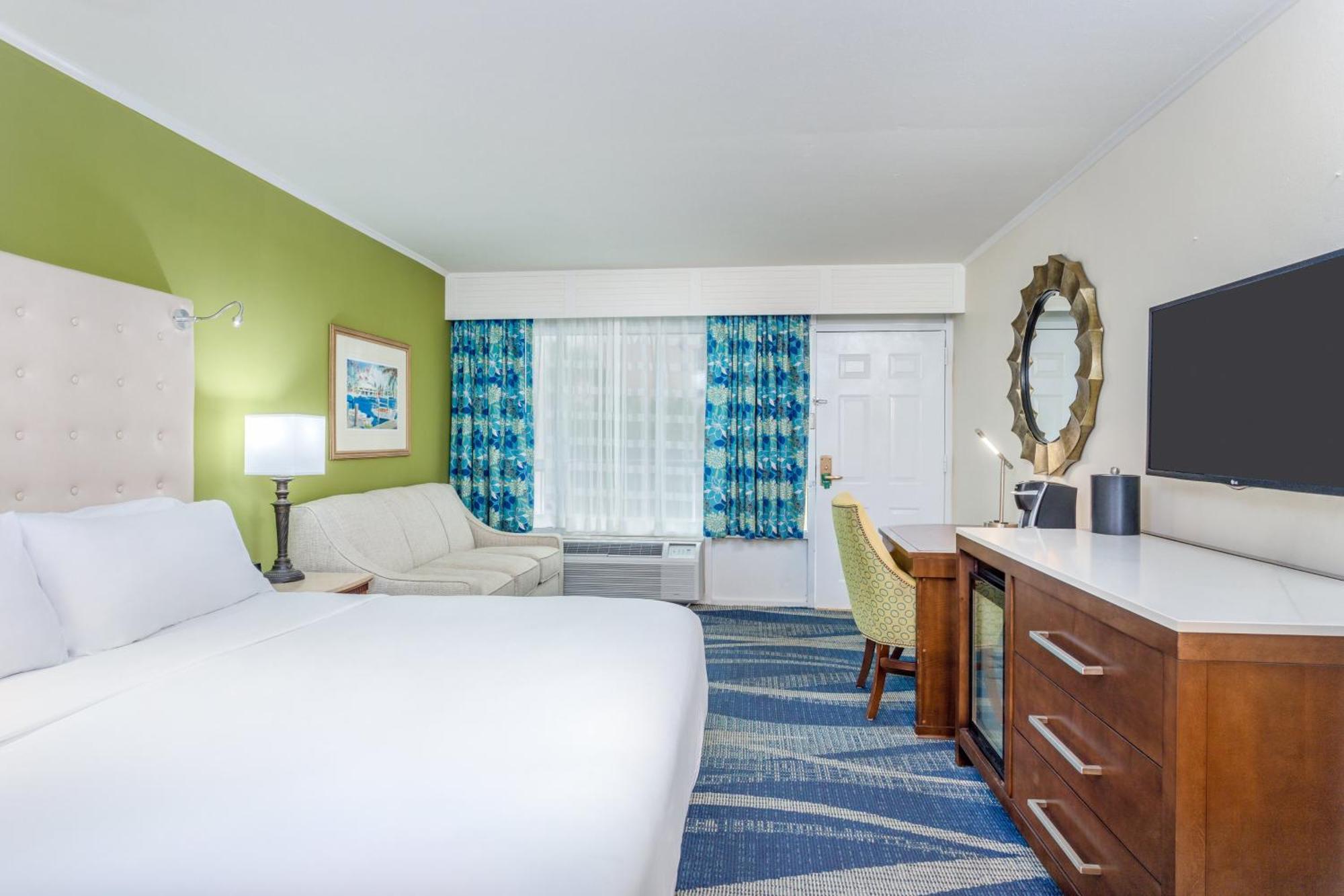 King Room - Mobility Access/Hearing Accessible