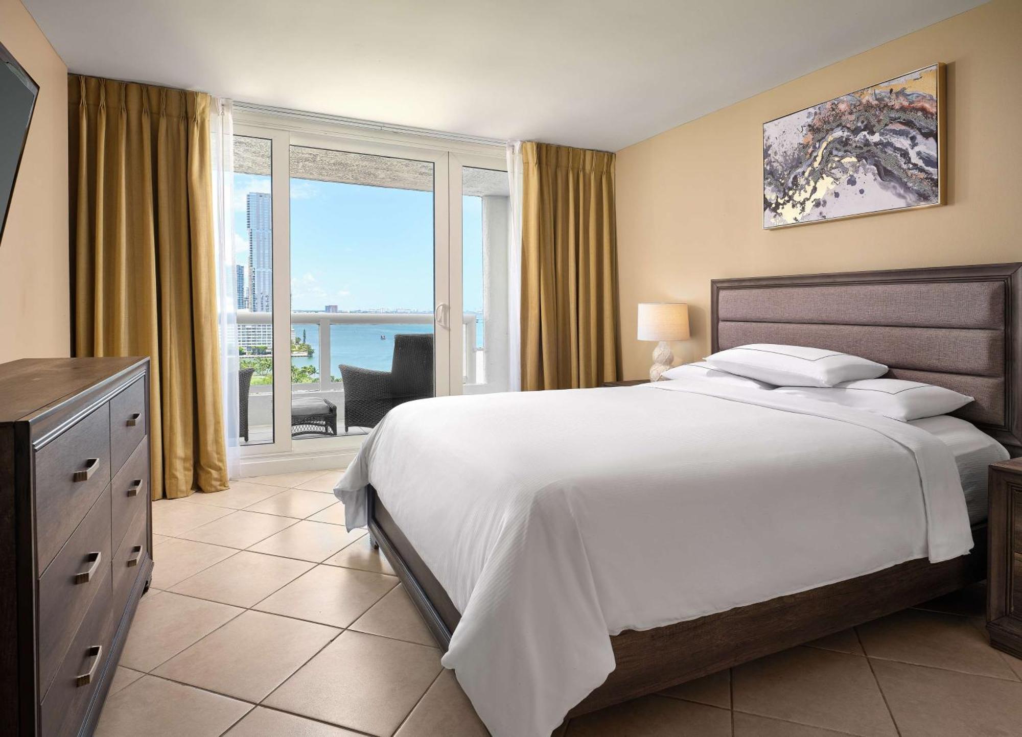 Two-Bedroom Apartment with Kitchen & Balcony,1657145574:JPEG