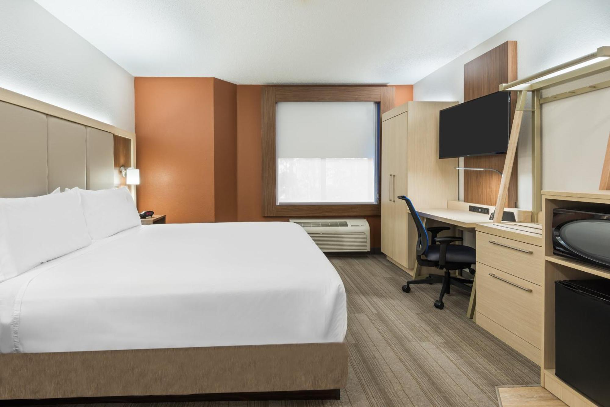 Standard King Room