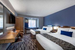 Queen Room with Two Queen Beds - Non-Smoking