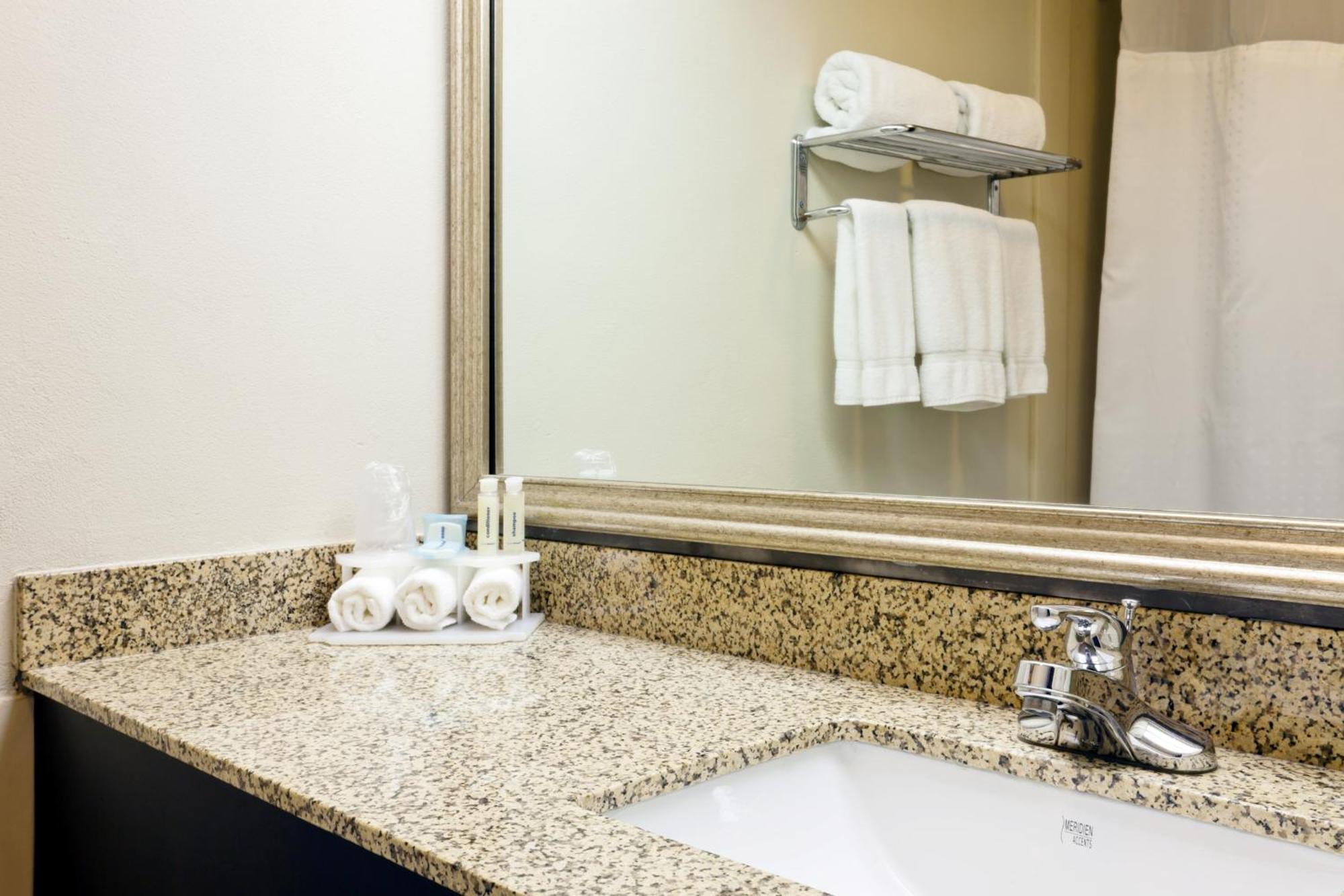King Room - Mobility Access/Hearing Accessible
