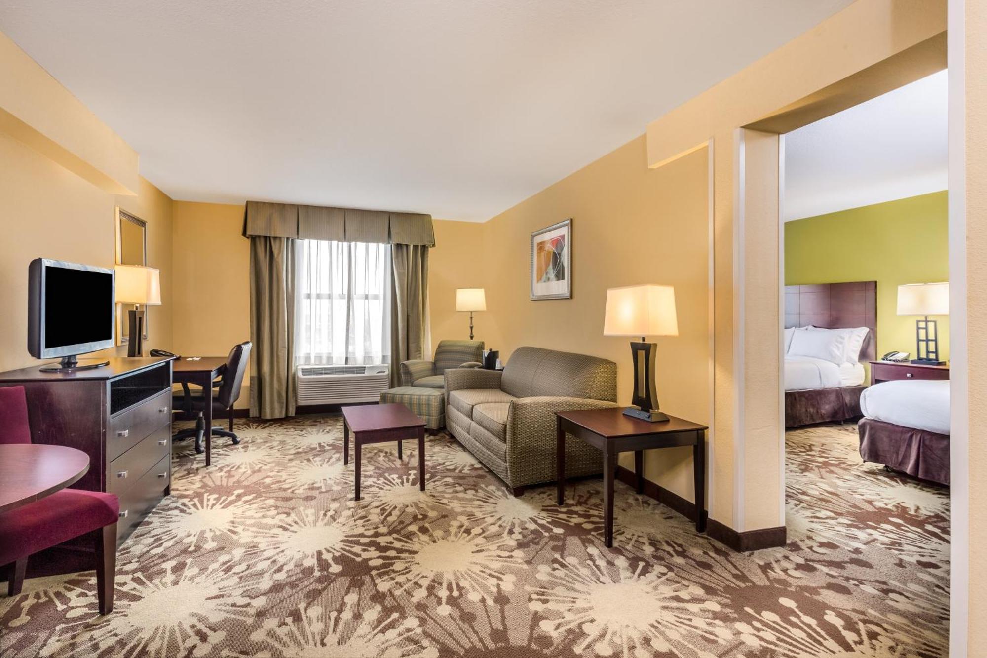 One-Bedroom Suite with Two Double Beds - Non-Smoking