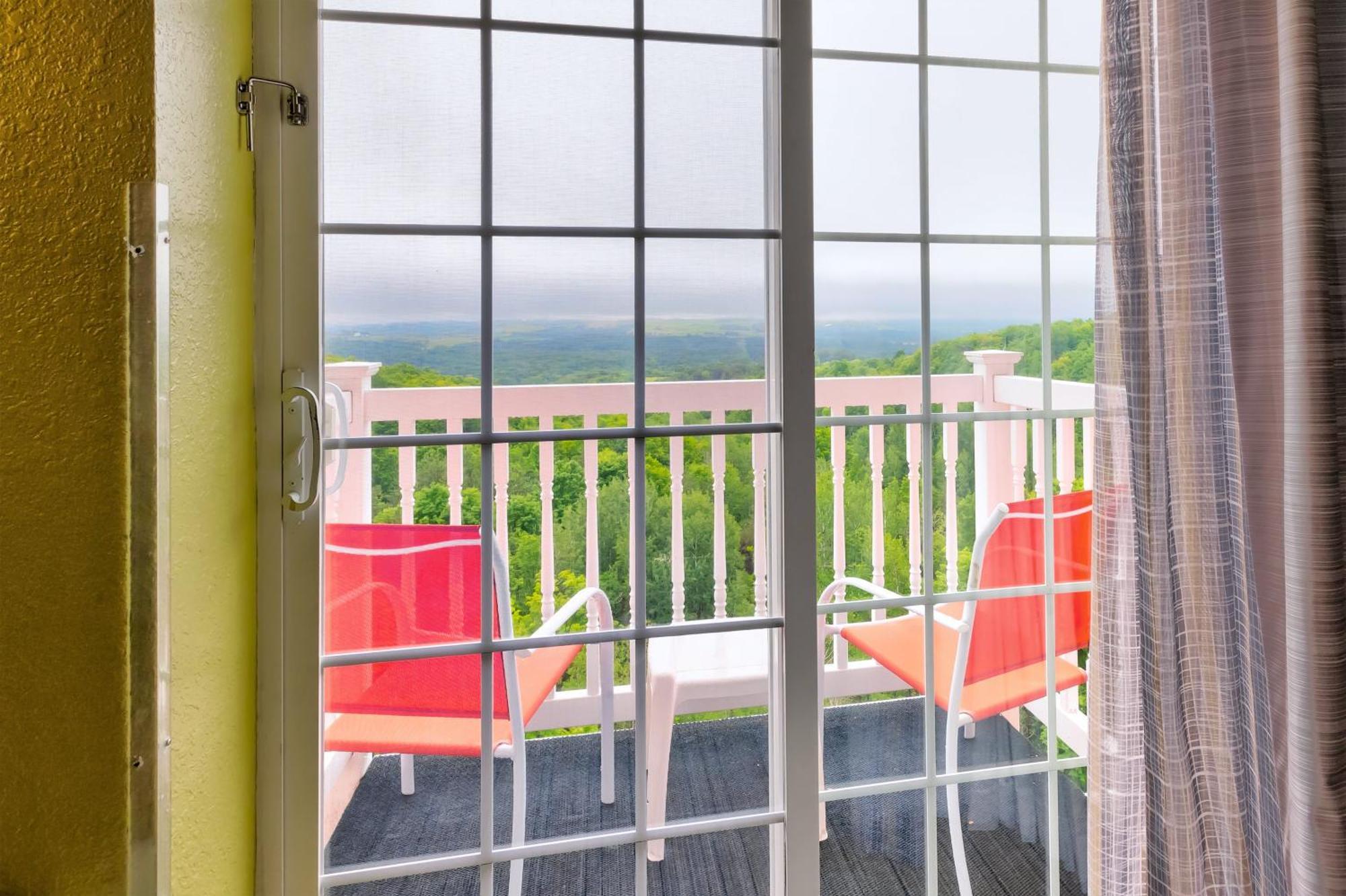 Standard Queen Room with Two Queen Beds and Valley View,1439404420:JPEG