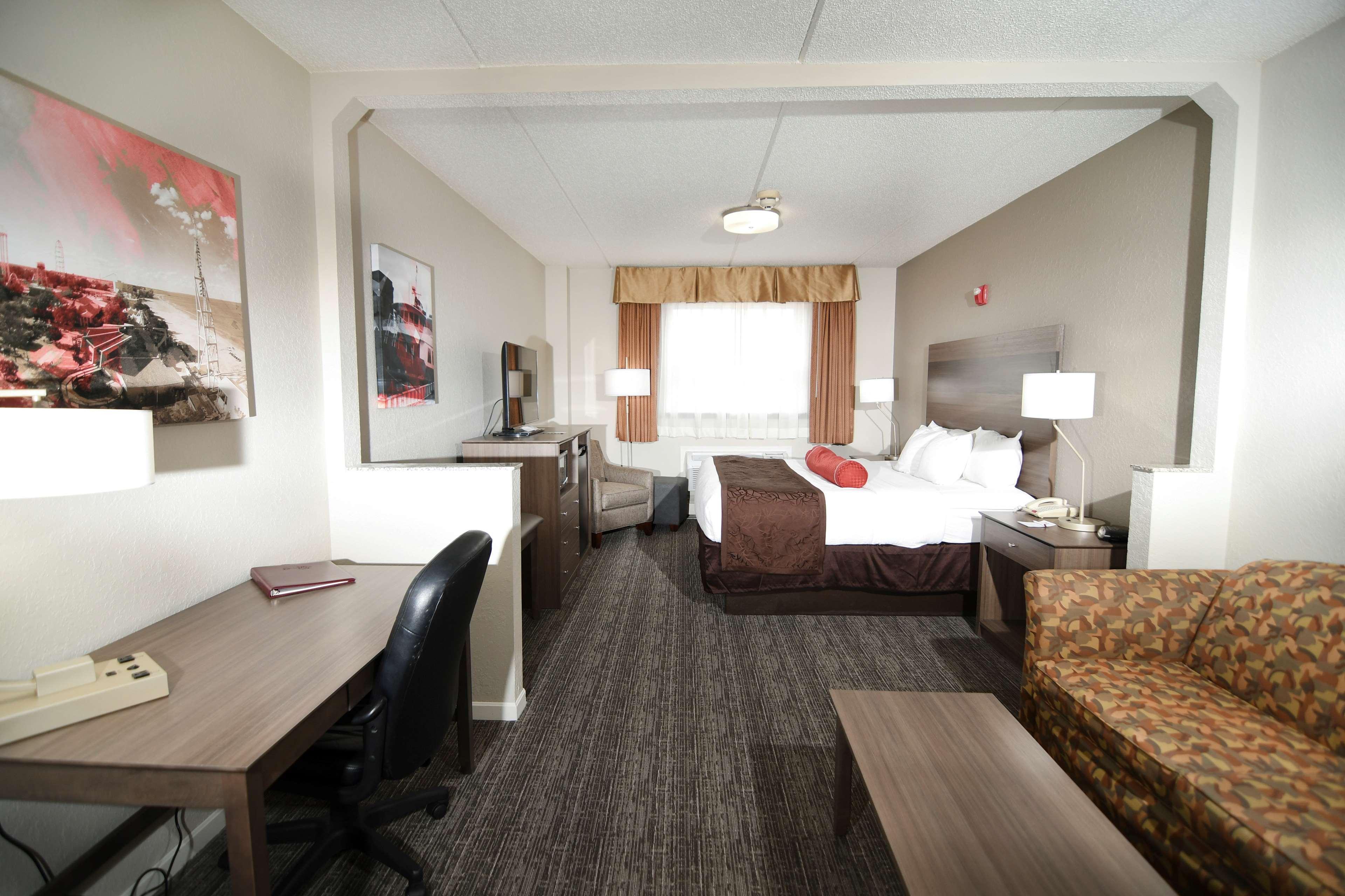 King Suite with Spa Bath - Non-Smoking