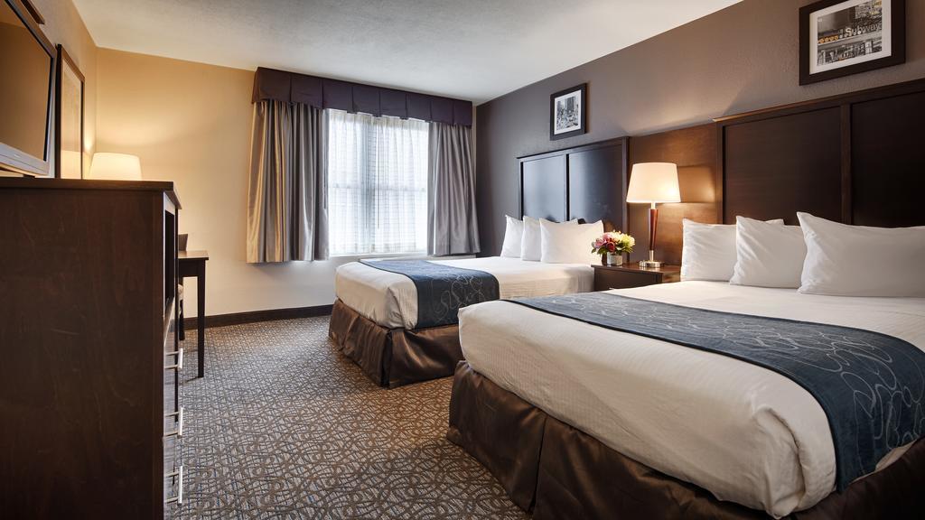 Double Room with Two Double Beds - Non-Smoking