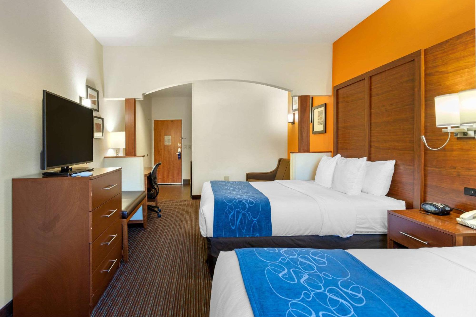 Suite with Two Queen Beds - Accessible/Non-Smoking