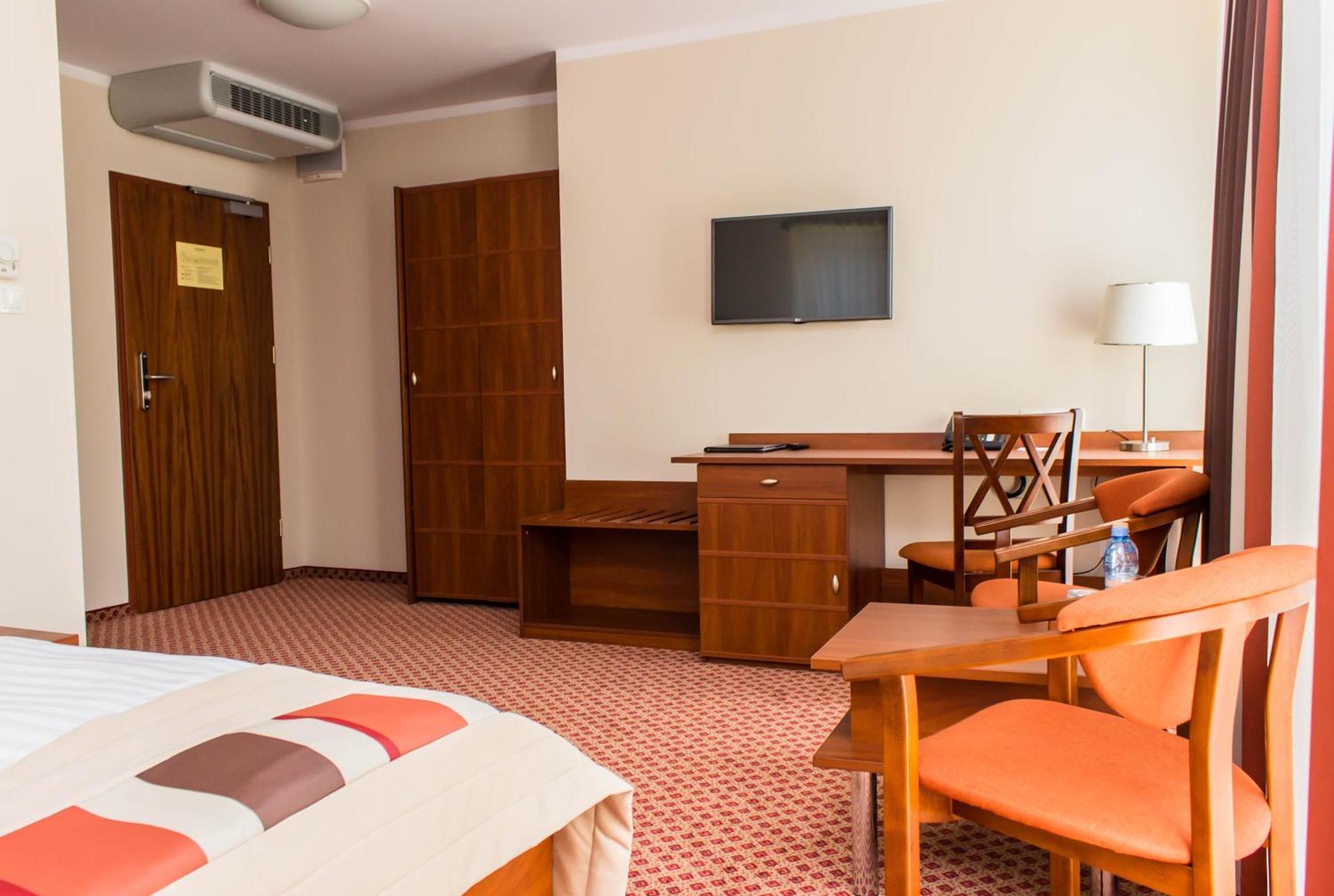 Deluxe Single Room,1277058778:JPEG