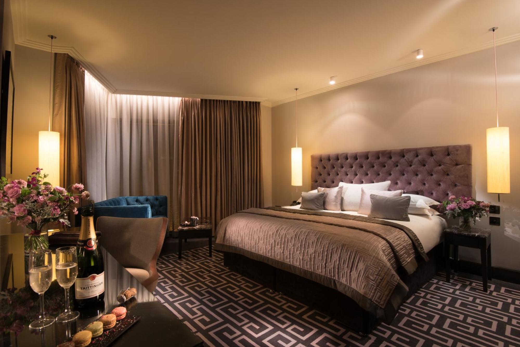 Superior King Room
