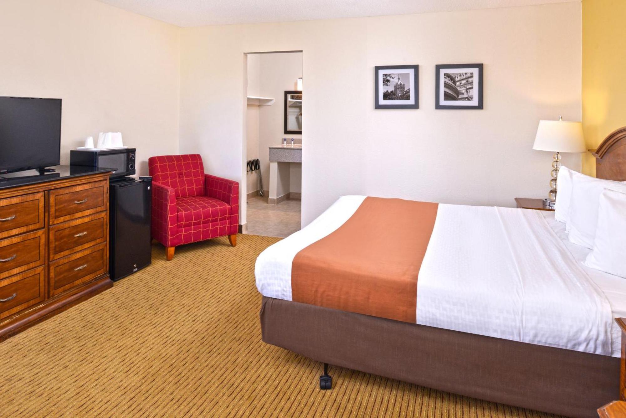 Deluxe Room with One Double Bed - Non-Smoking