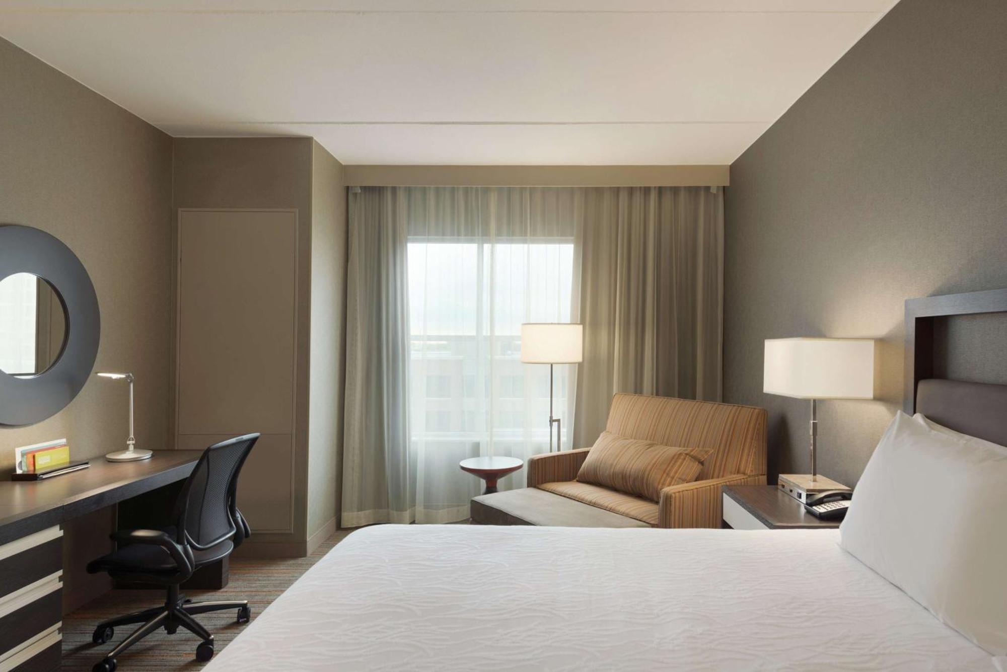 King Room with Mobility Accessible Tub