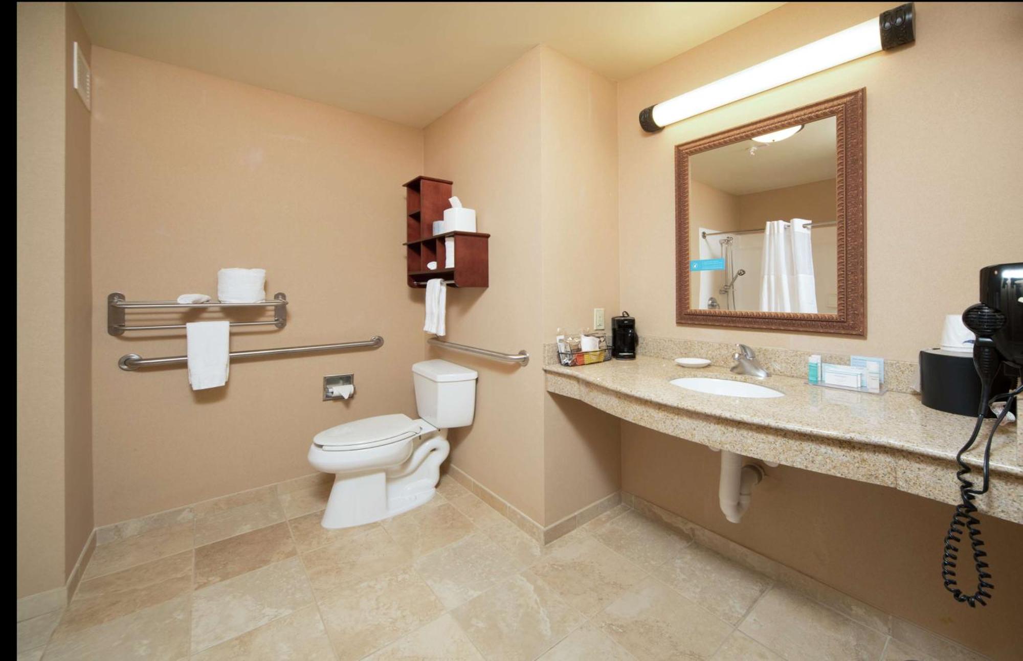 Queen Room with Two Queen Beds and Roll-In Shower - Mobility and Hearing Access/Non-Smoking,1551700783:JPEG