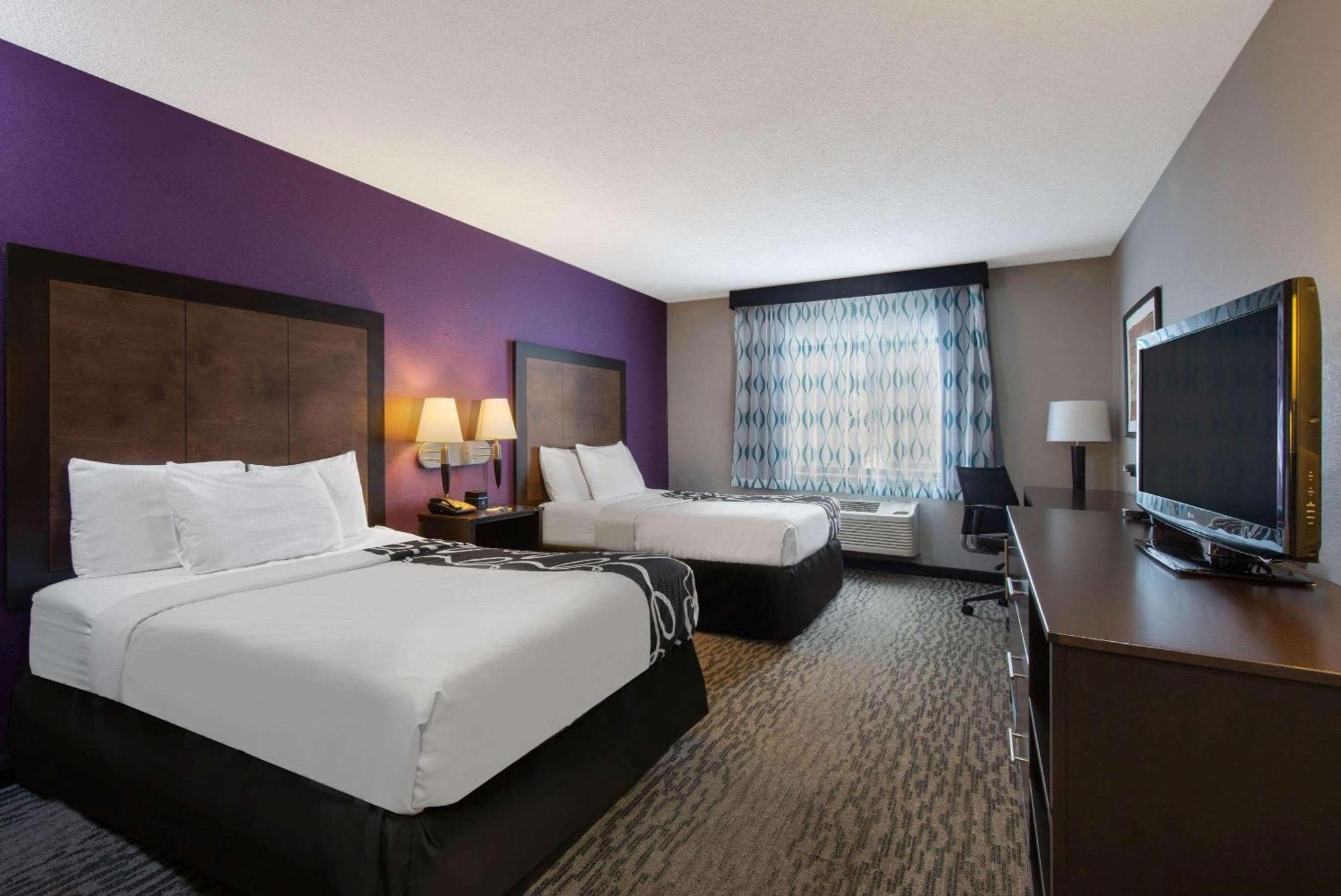 Double Room with Two Double Beds - Non-Smoking