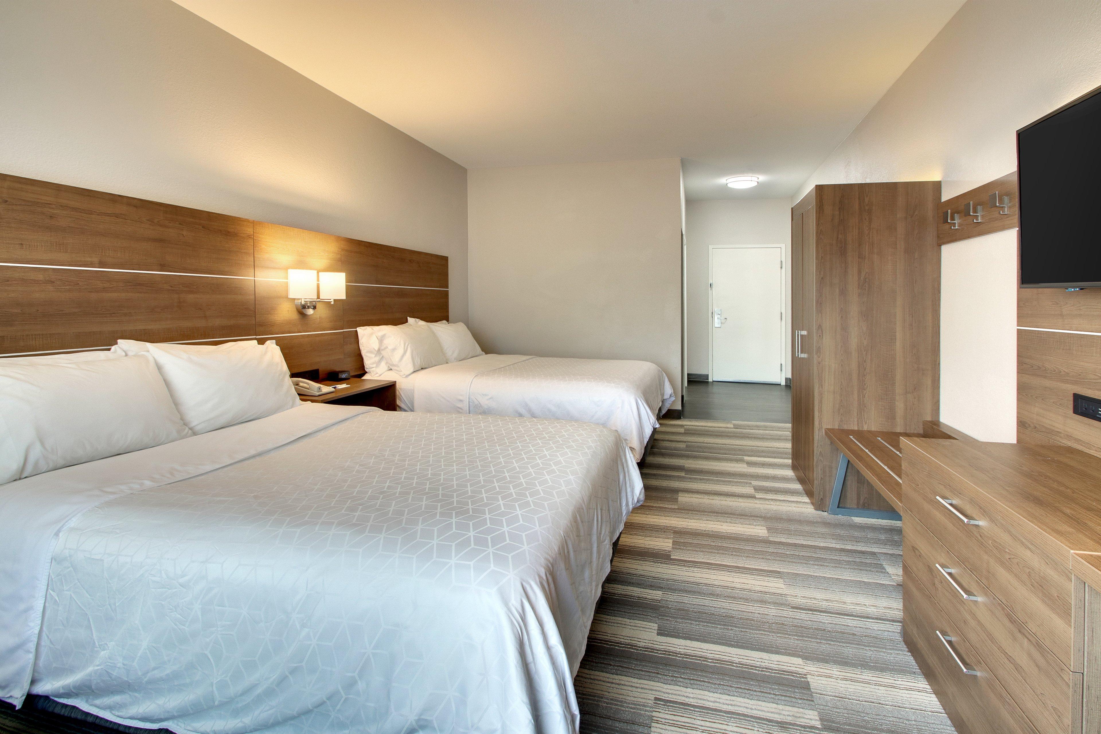 Standard Queen Room with Two Queen Beds