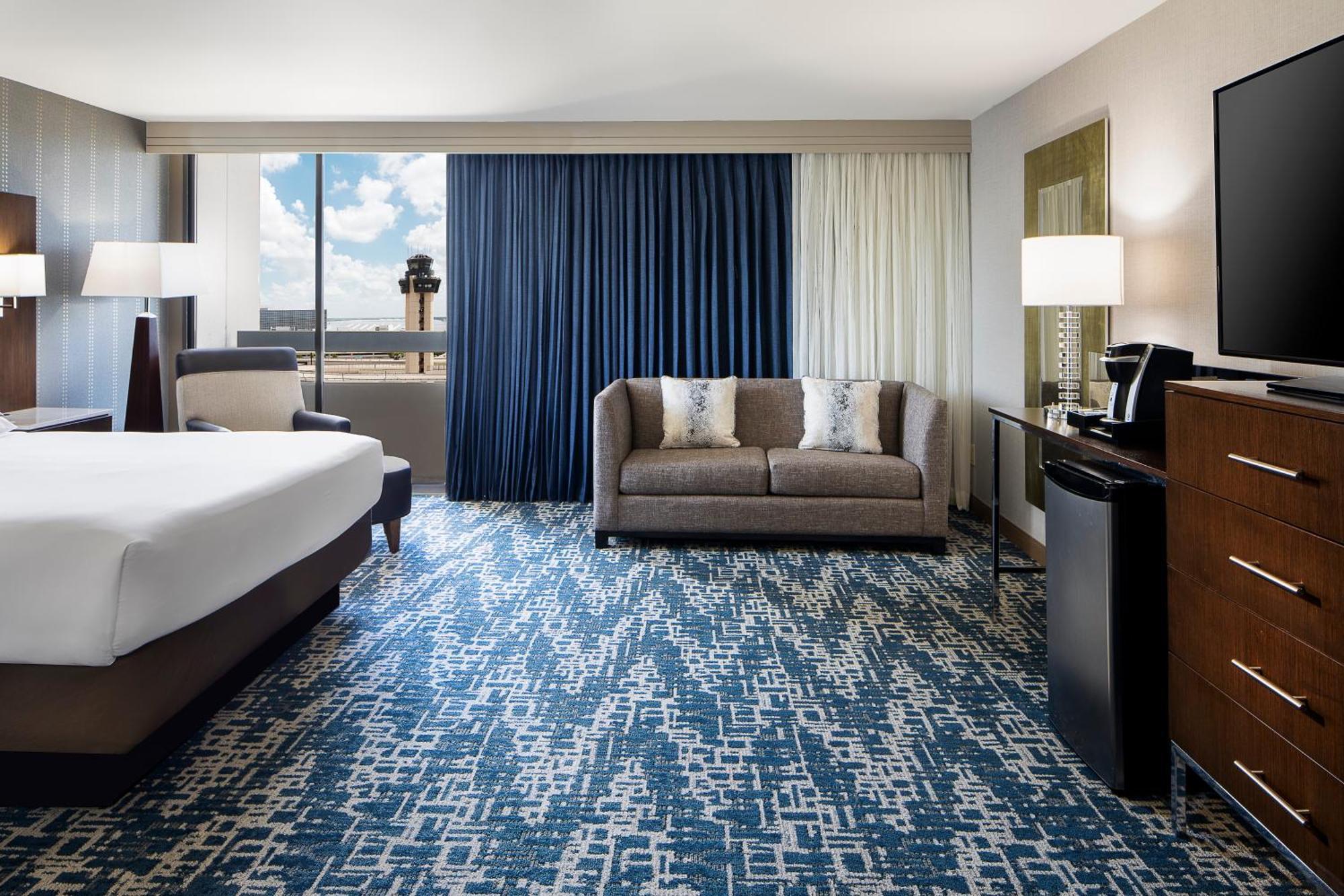 Junior King Suite