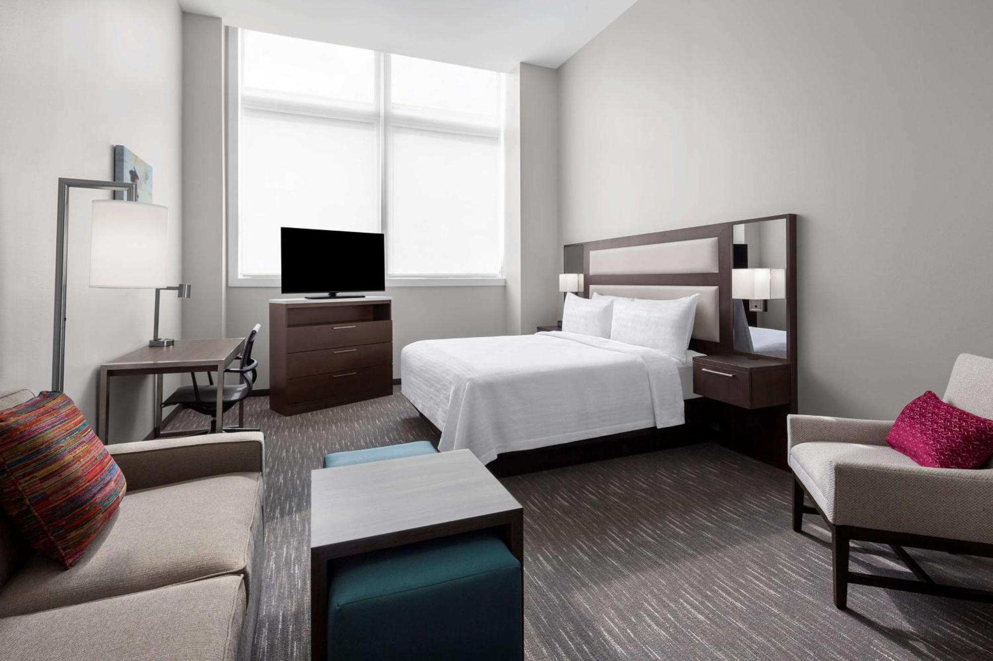 King Studio Suite with City View - Non-Smoking,1552178458:JPEG