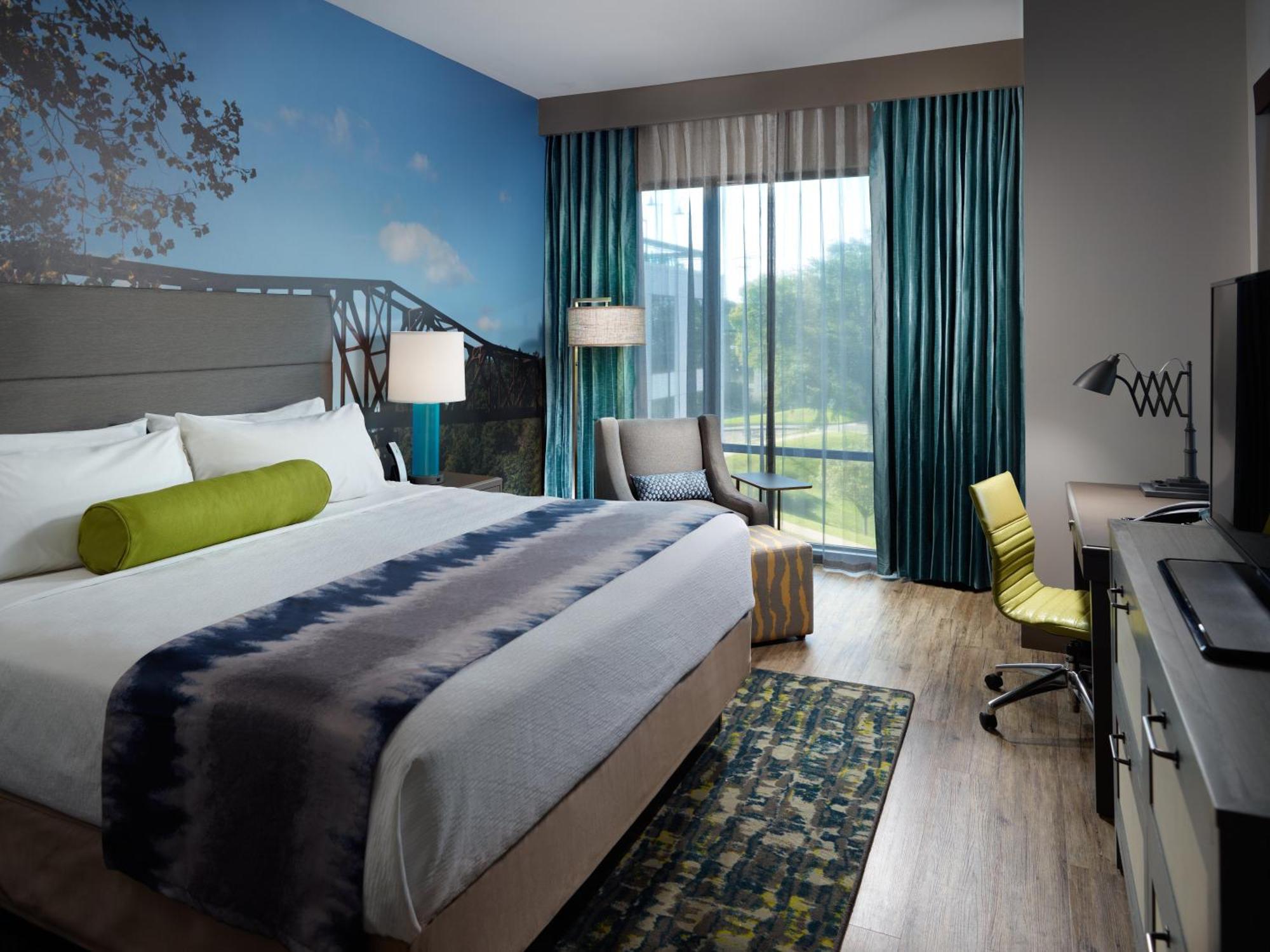 Standard King Room
