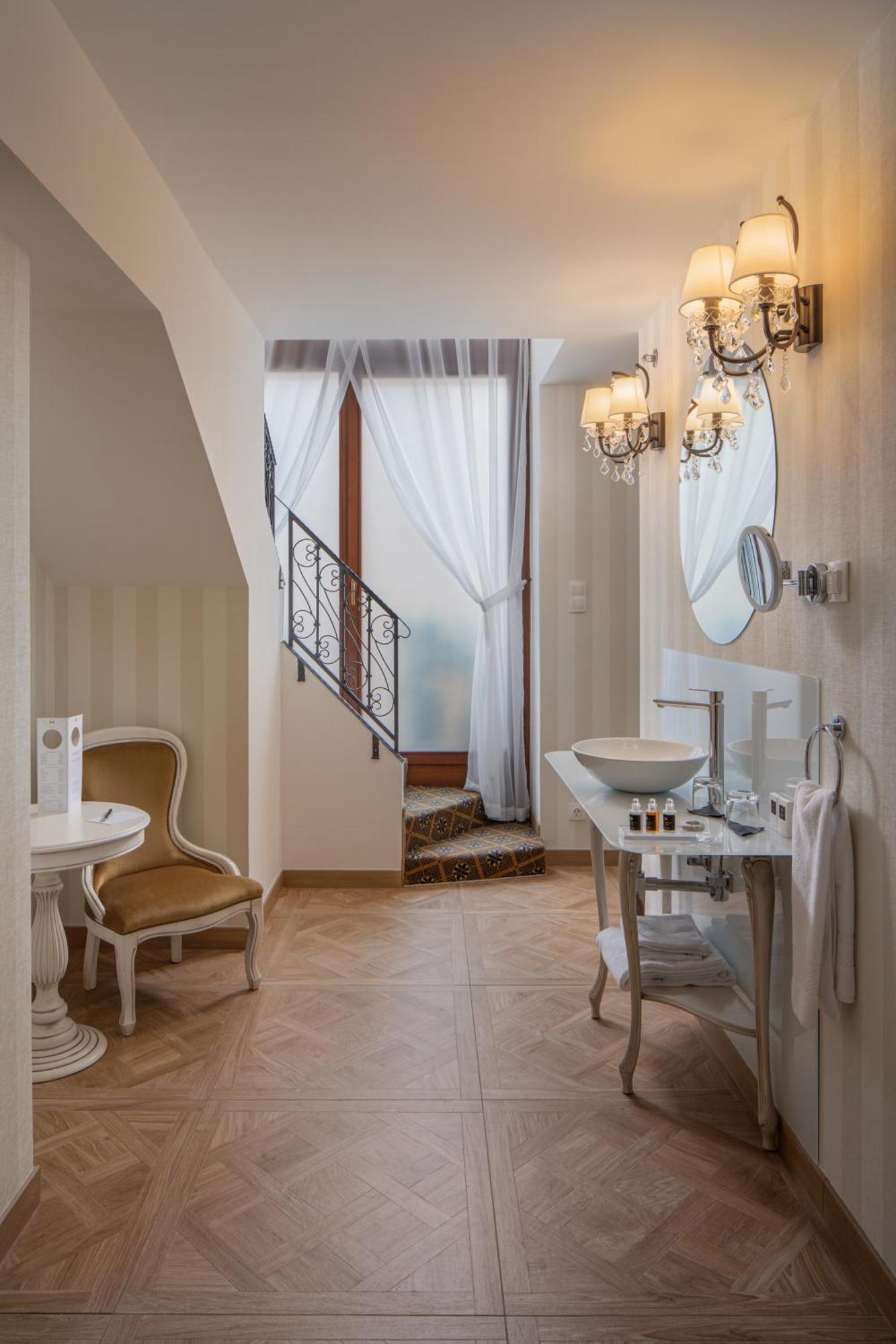 Duplex King Room,1279921210:JPEG