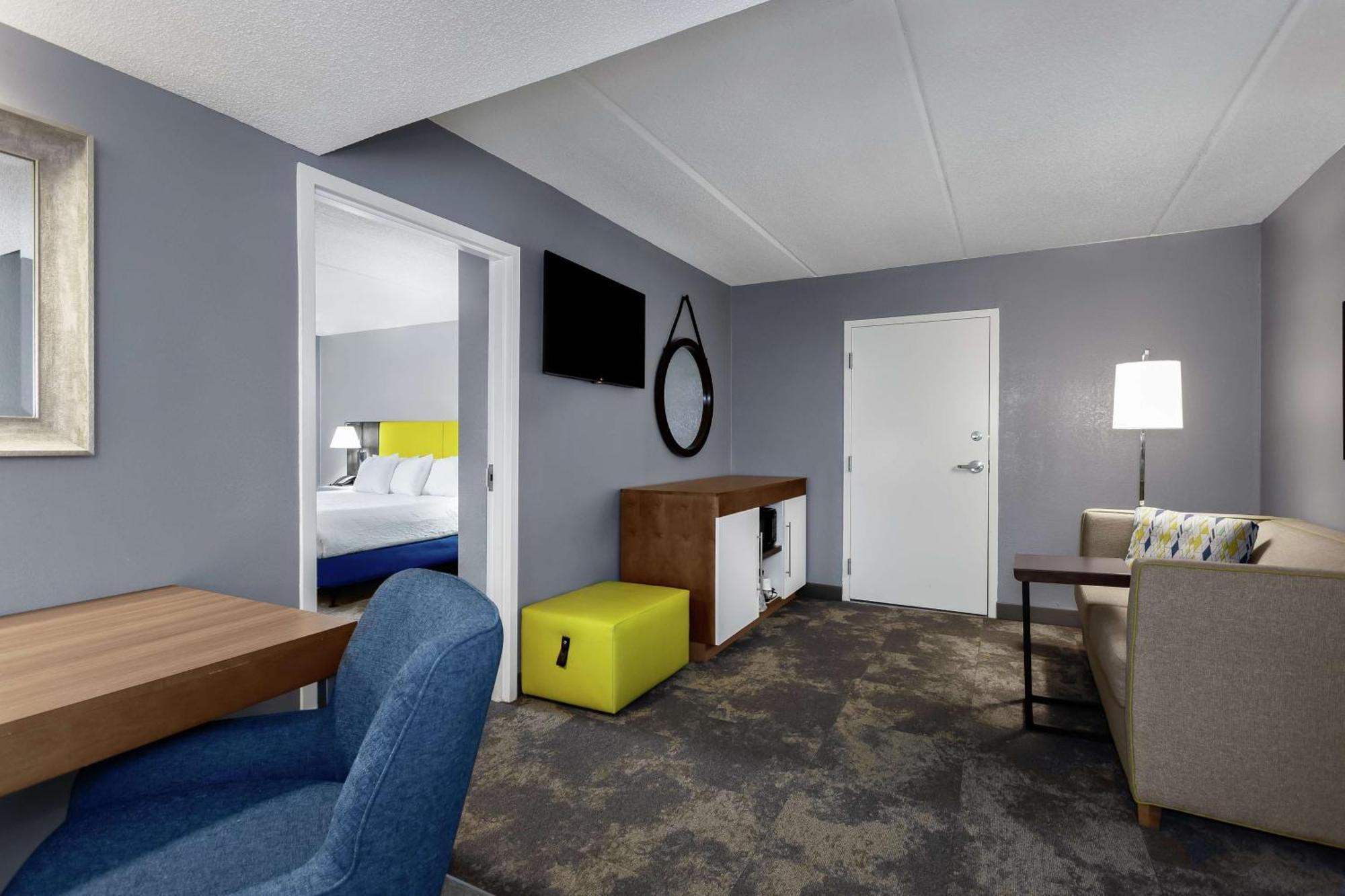 One-Bedroom King Suite - Non-Smoking,1280390938:JPEG