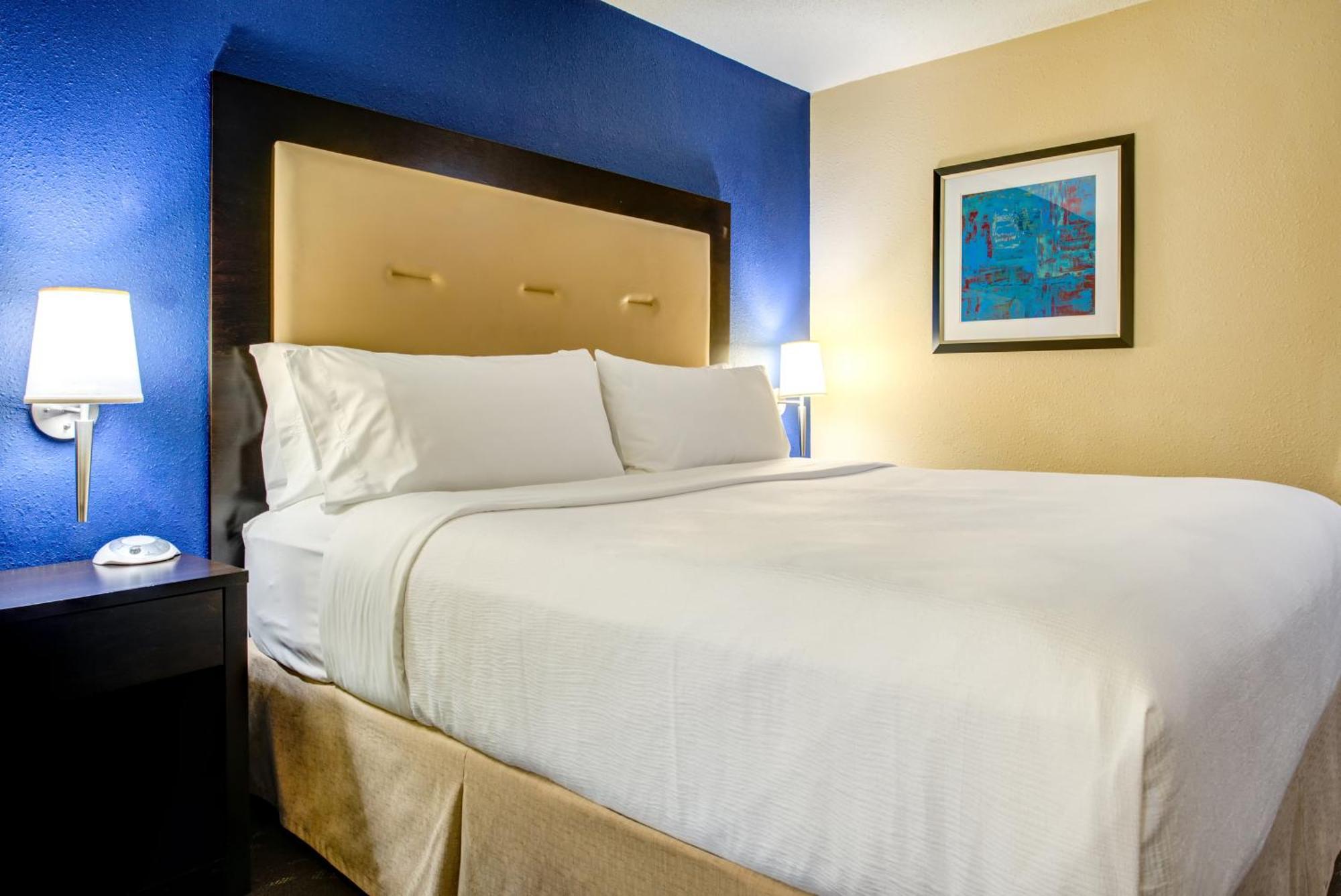 Premium Double Room with Two Double Beds and Courtyard View