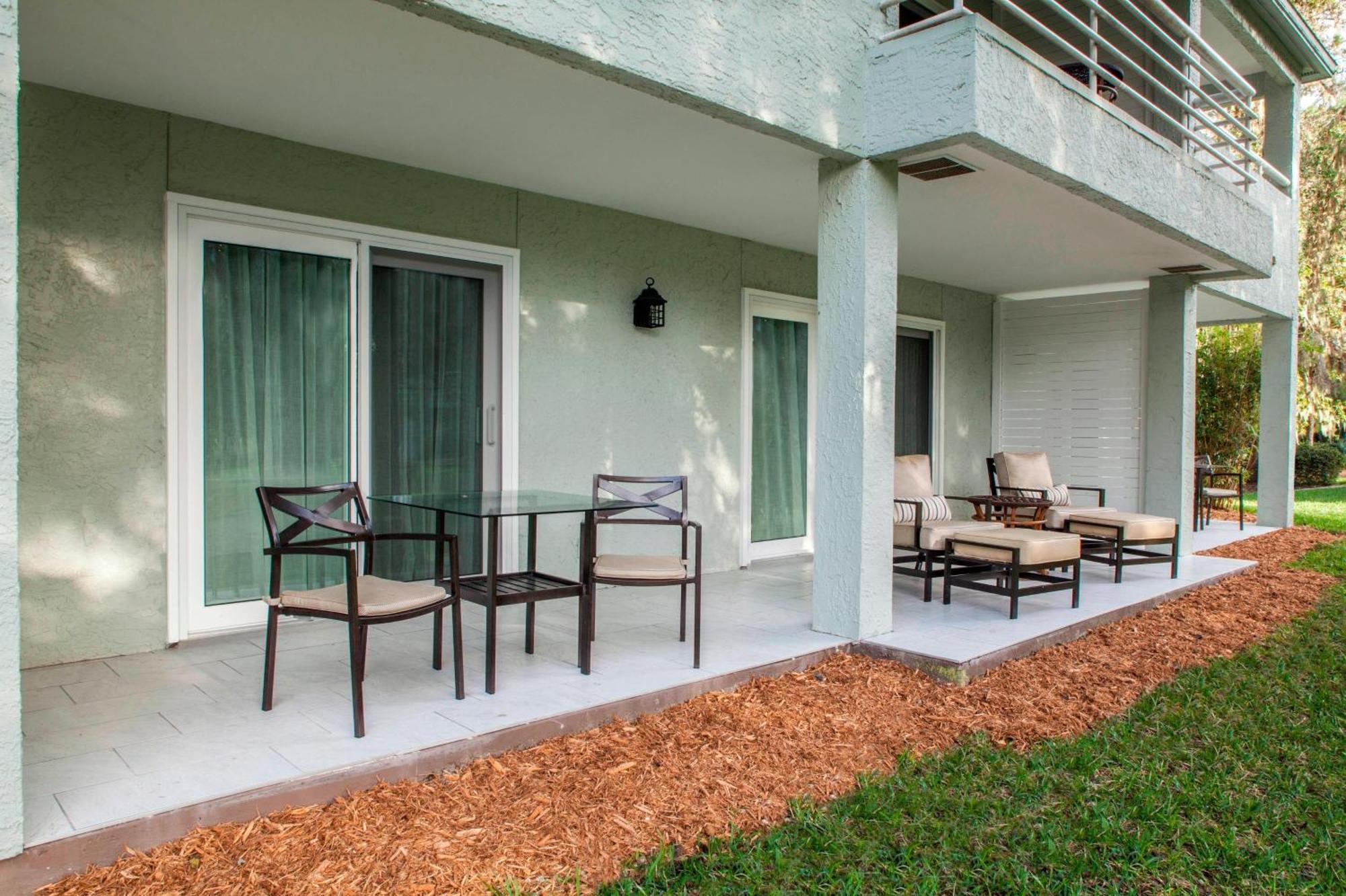 One-Bedroom King Villa with Balcony - Nature View