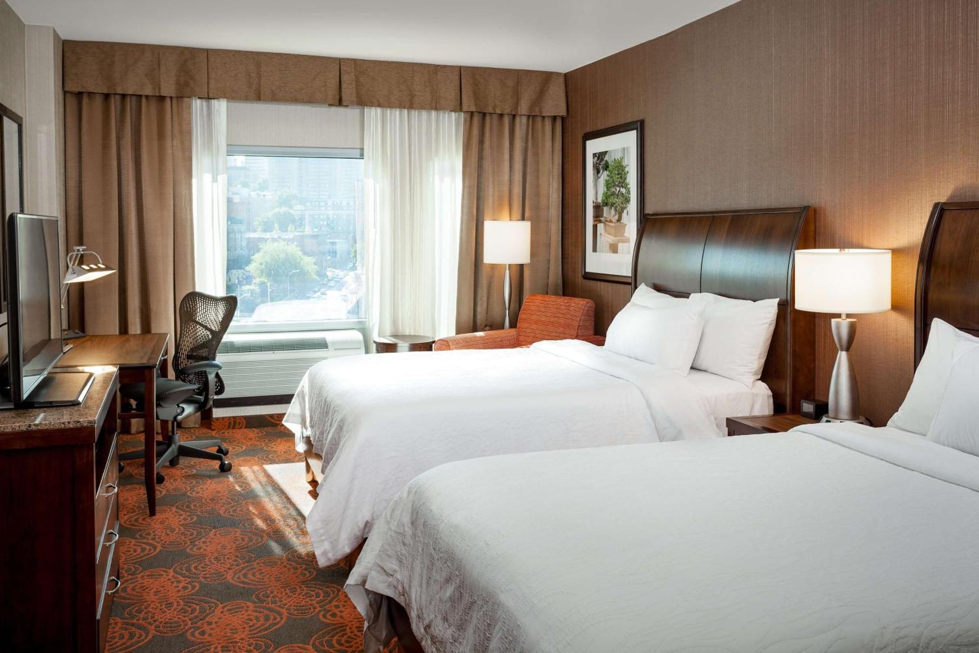 Queen Room with Two Queen Beds,1549565452:JPEG