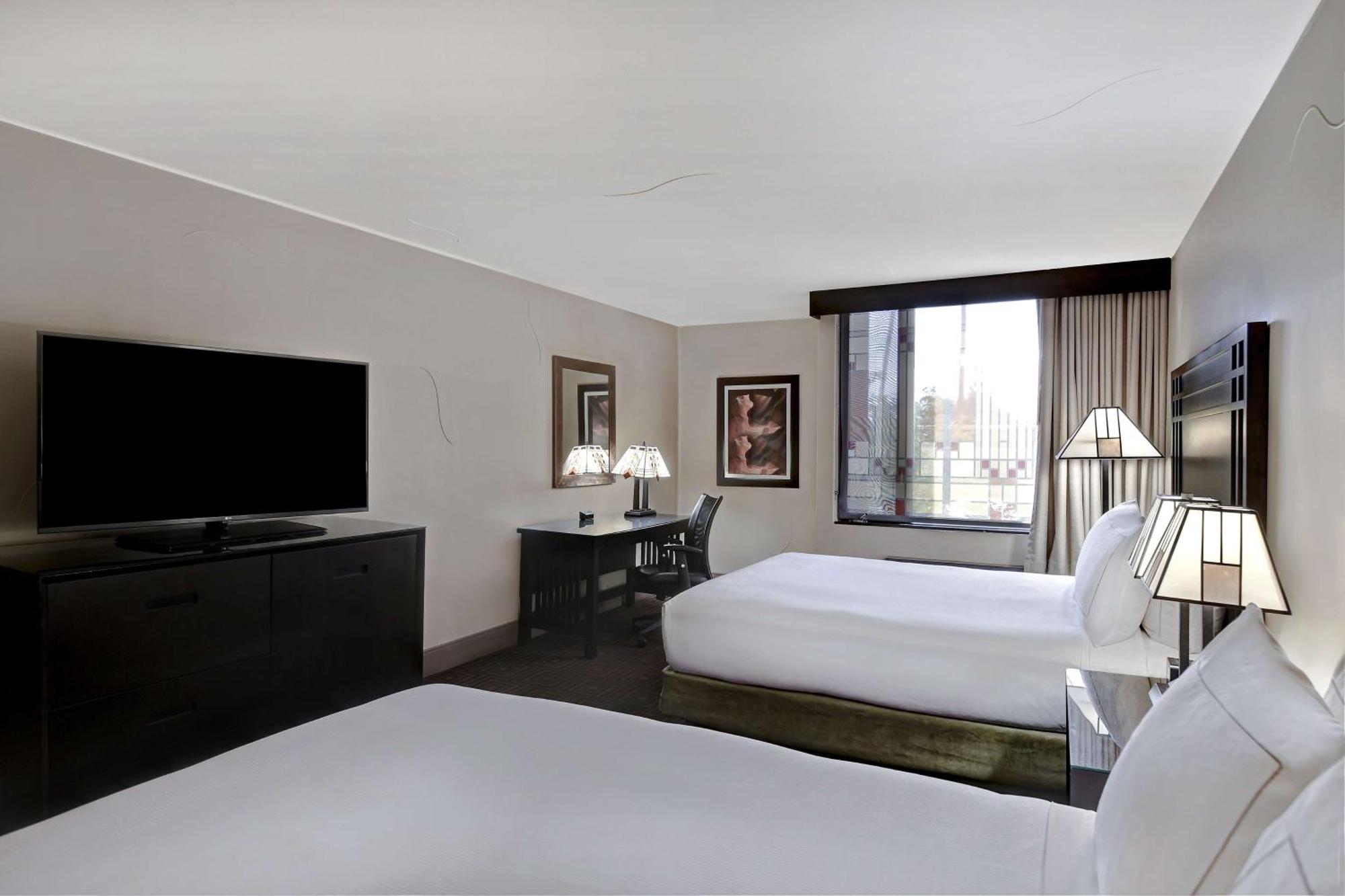 Queen Room with Two Queen Beds and Roll-In Shower - Mobility and Hearing Access/Non-Smoking