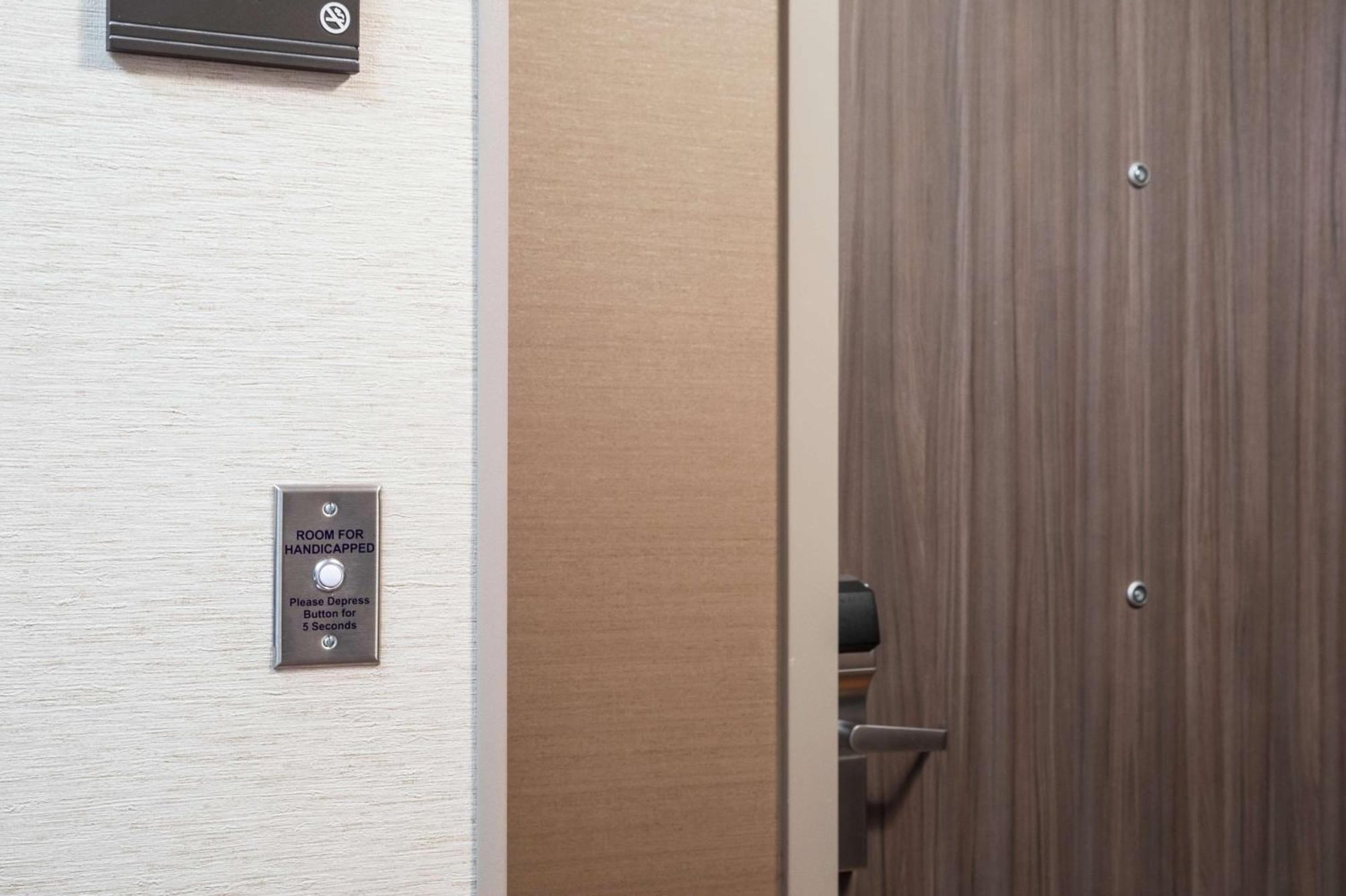 King Room - Hearing Access
