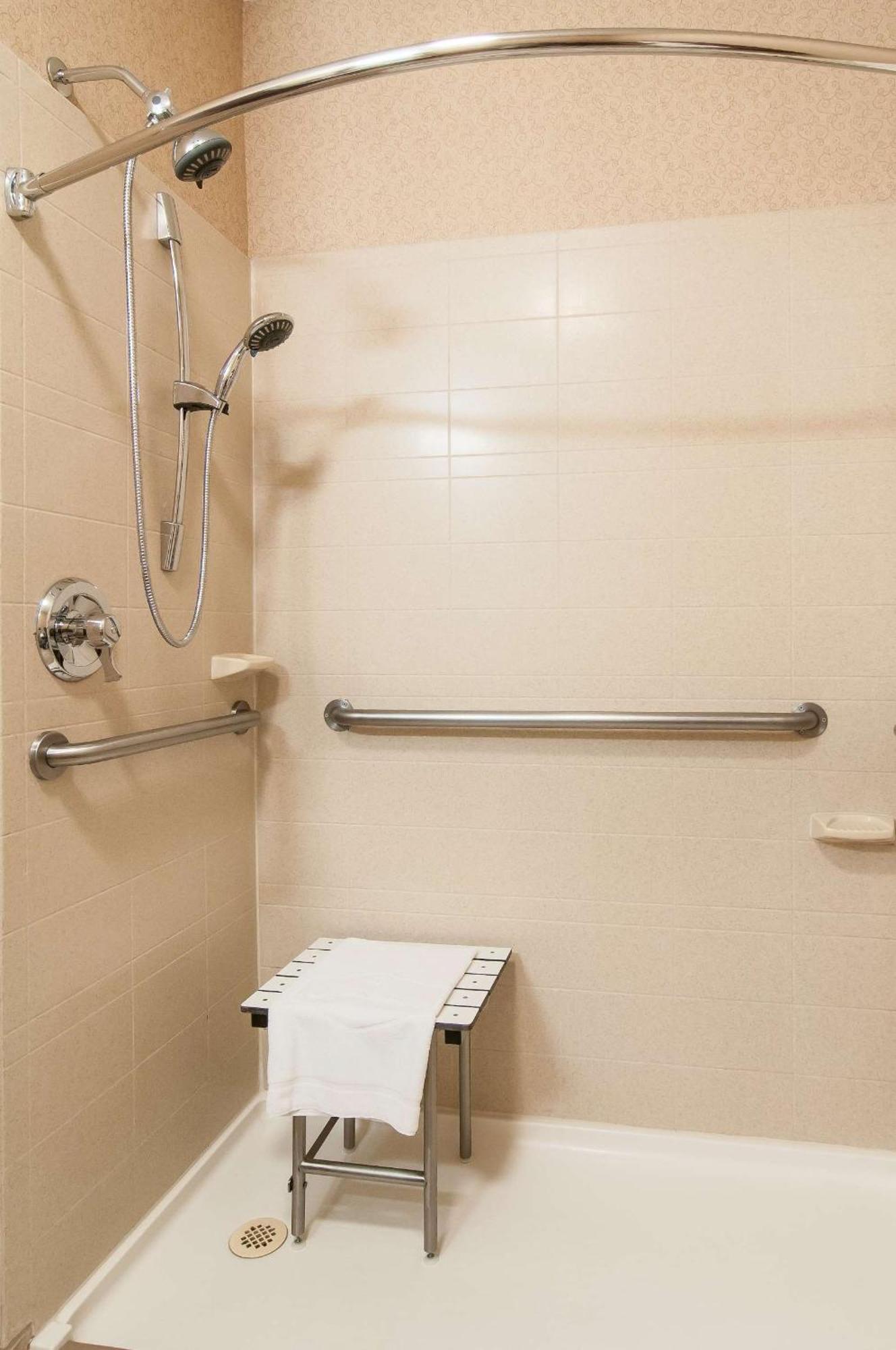King Room - Mobility Access/Non-Smoking,1551379483:JPEG