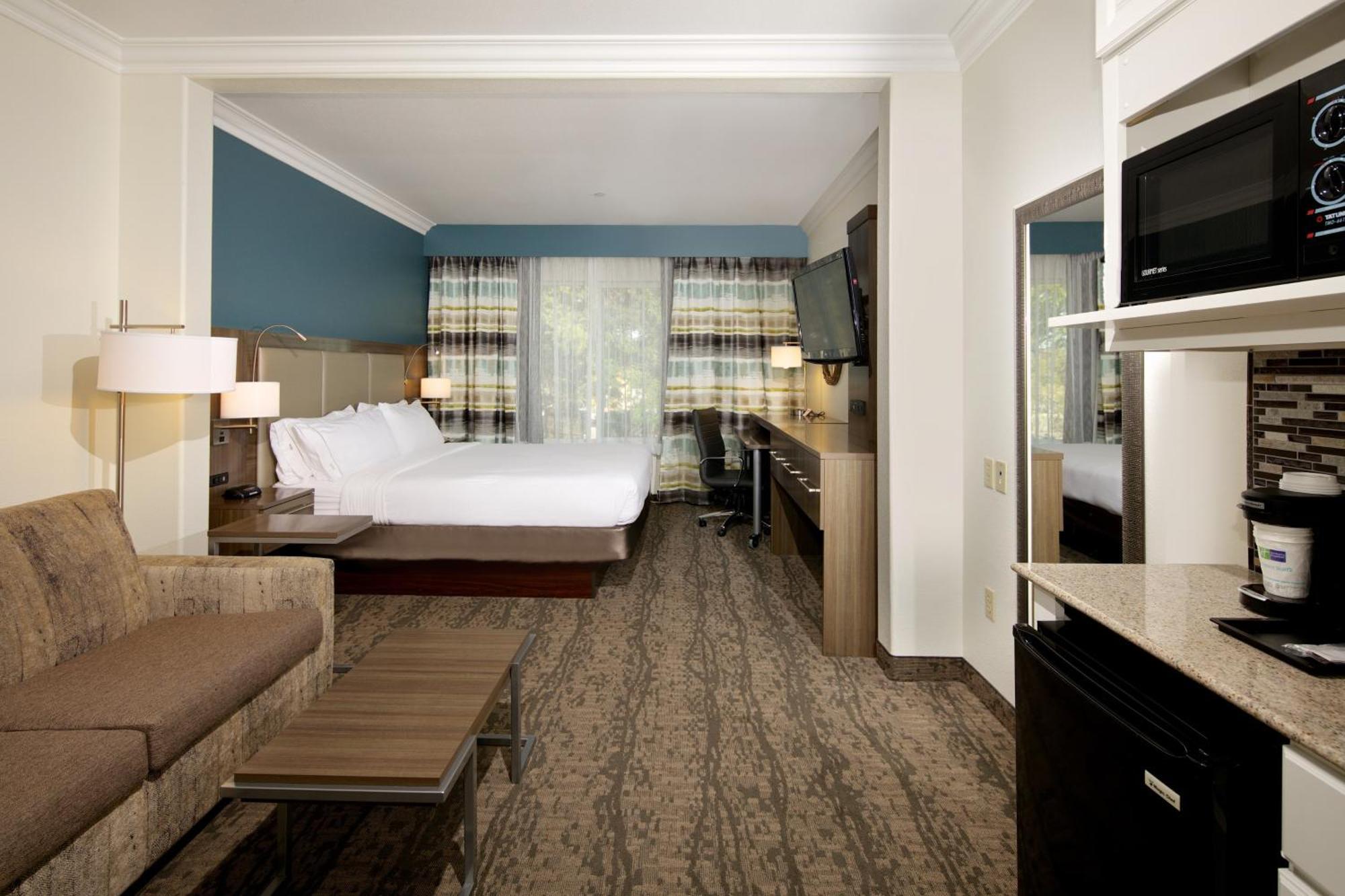 King Room with Sofa Bed,1375340297:JPEG