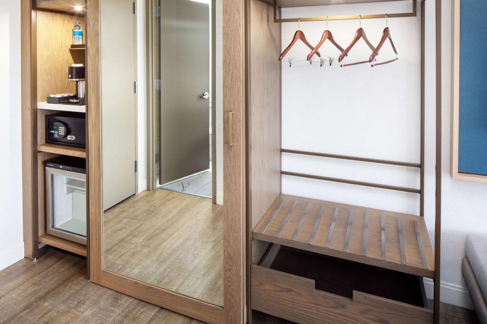 King Studio Suite - High Floor