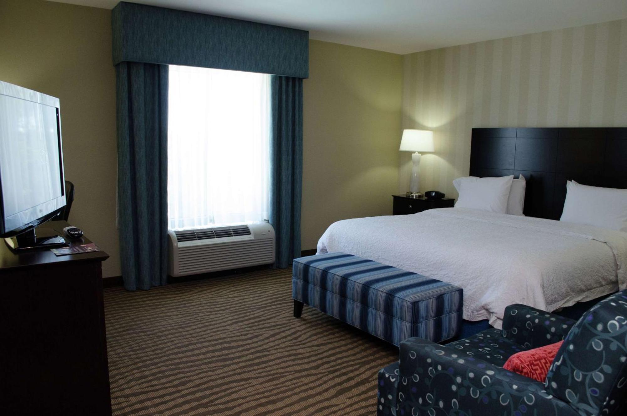 King Room with Accessible Tub - Mobility and Hearing Access/Non-Smoking,1558057015:JPEG