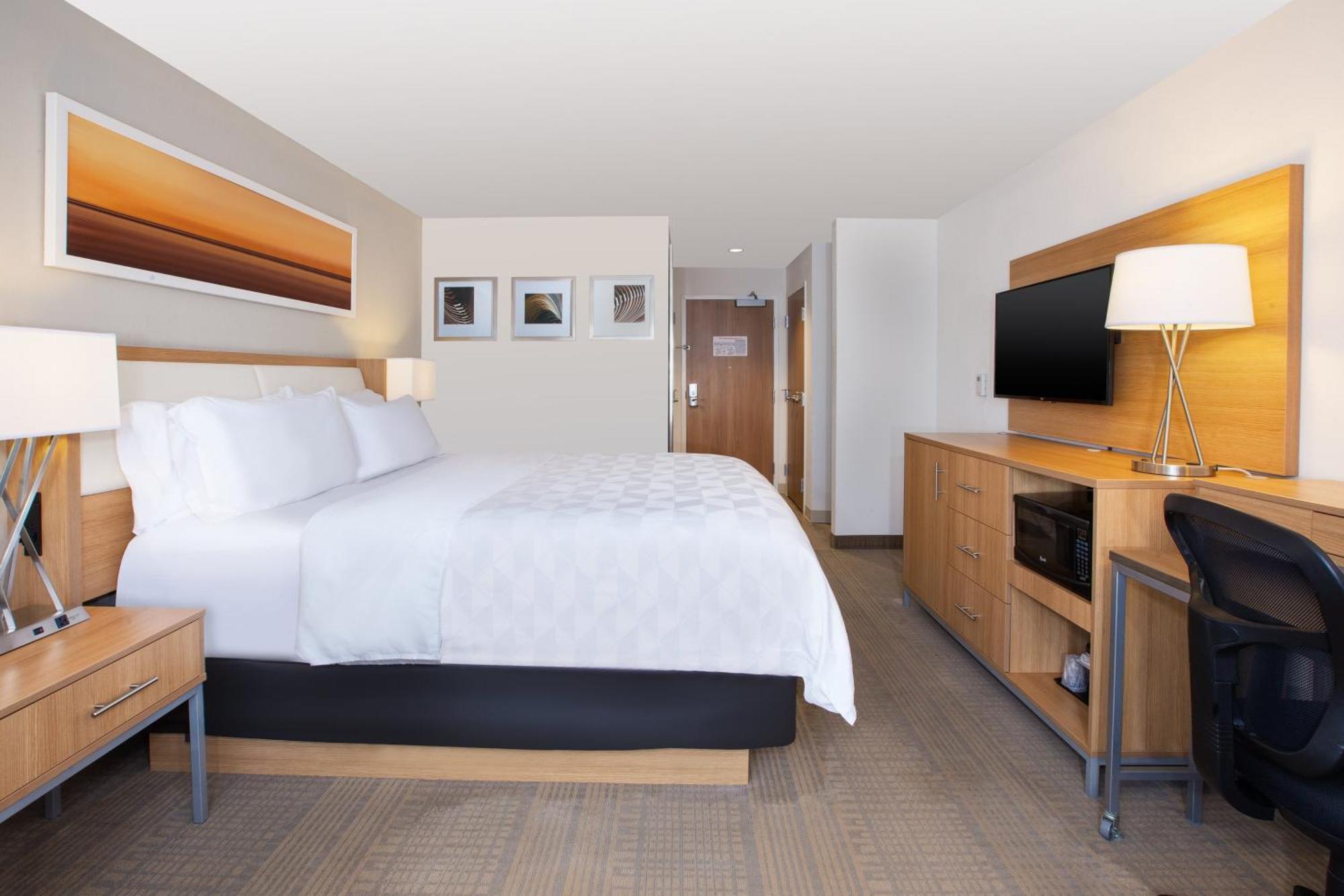 King Room - Hearing Accessible