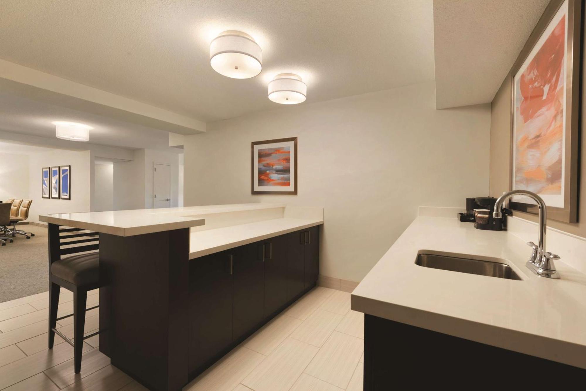 Two-Bedroom Suite with One King and Two Queen Beds