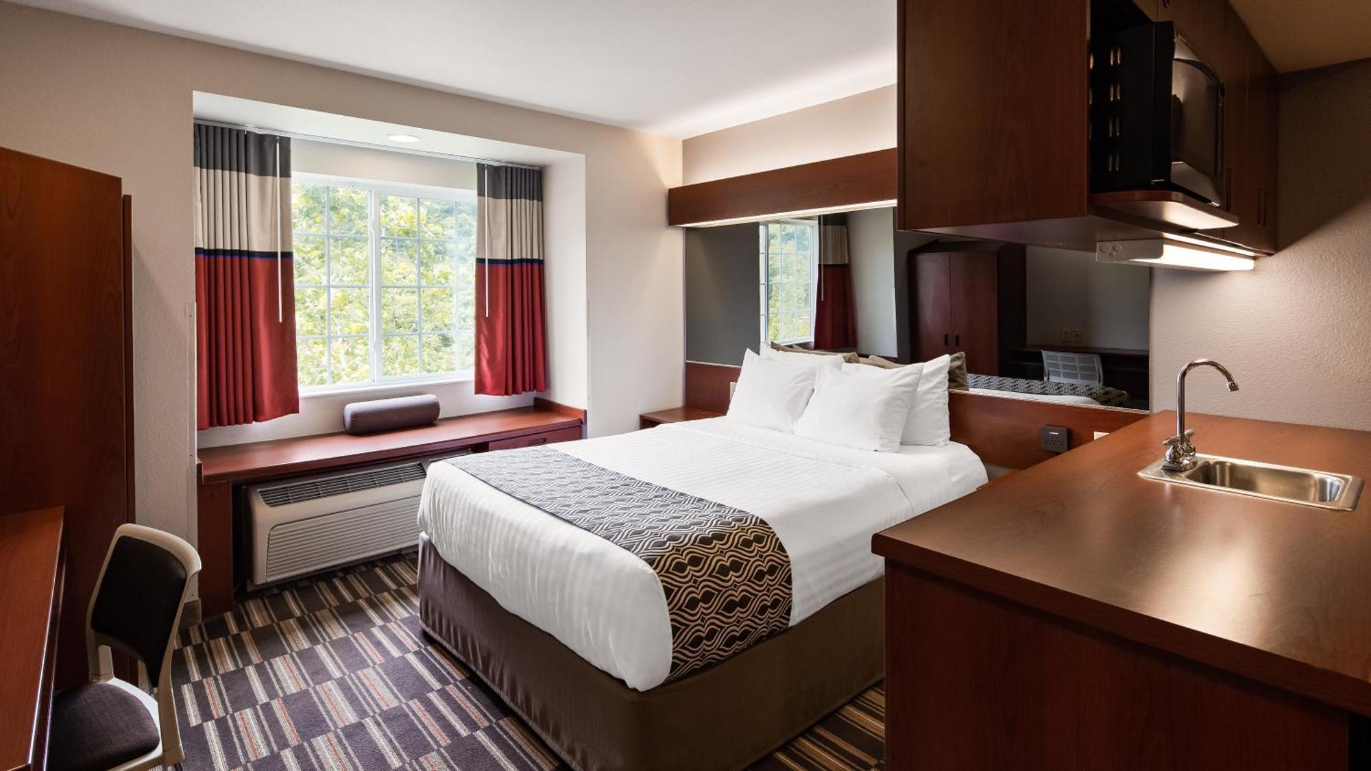Queen Suite