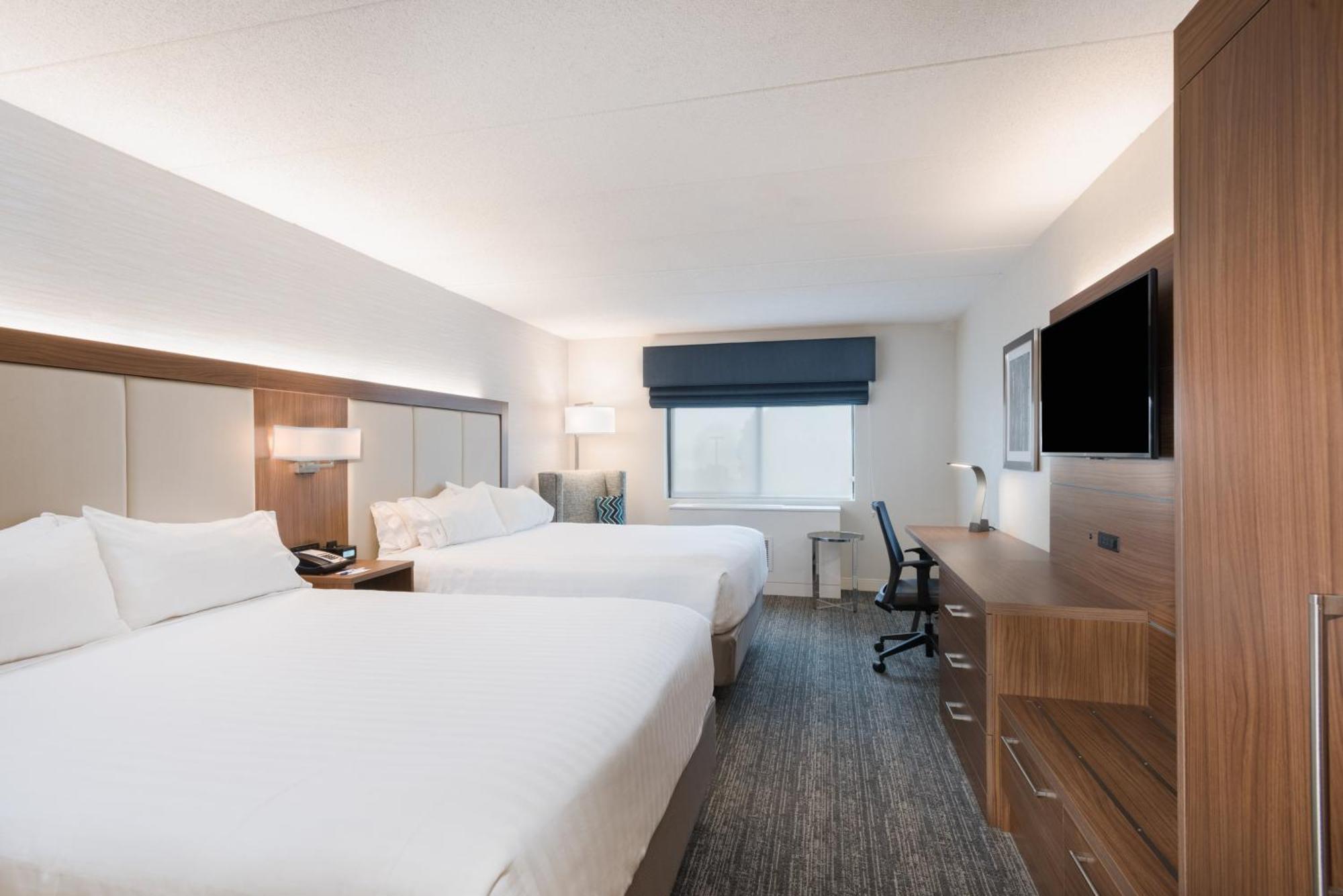 Standard Room with Two Queen Beds