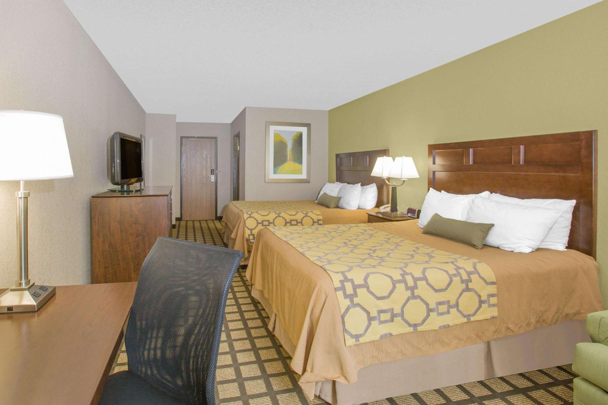 Queen Room with Two Queen Beds - Non-Smoking