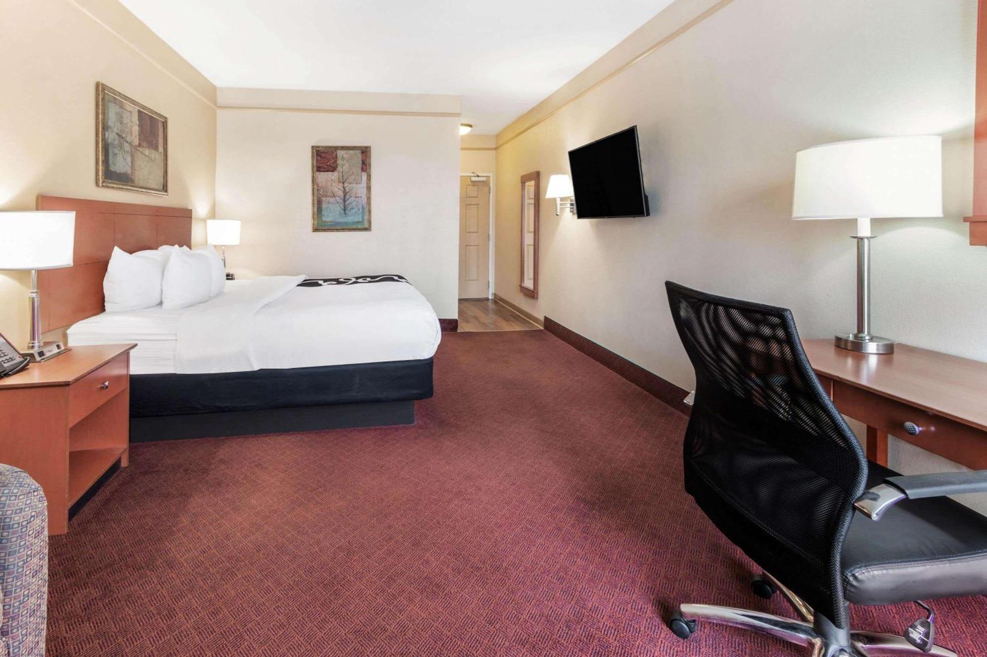 King Room - Non-Smoking