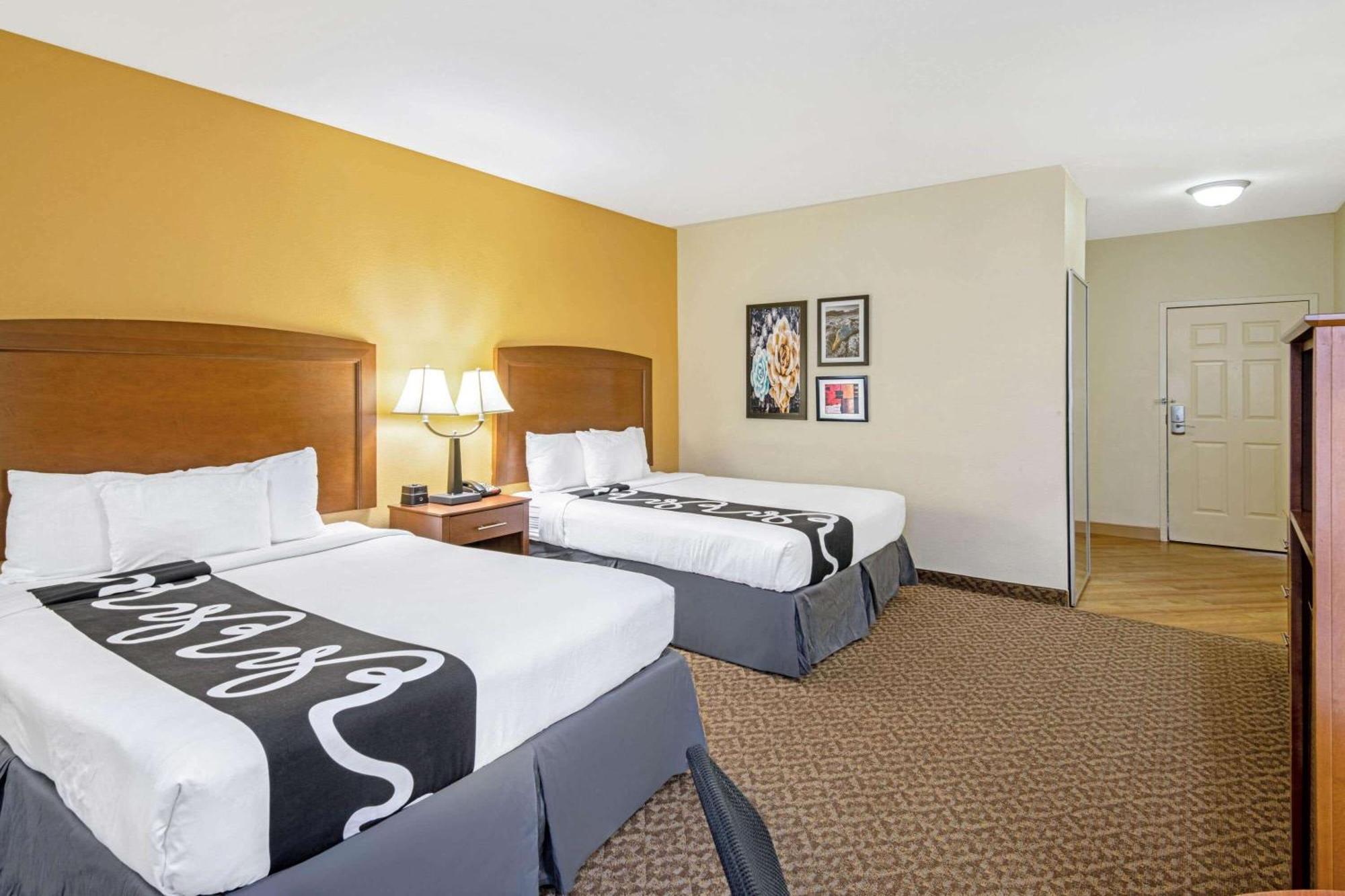 Queen Room with Two Queen Beds and Mobility/Hearing Access - Non-Smoking