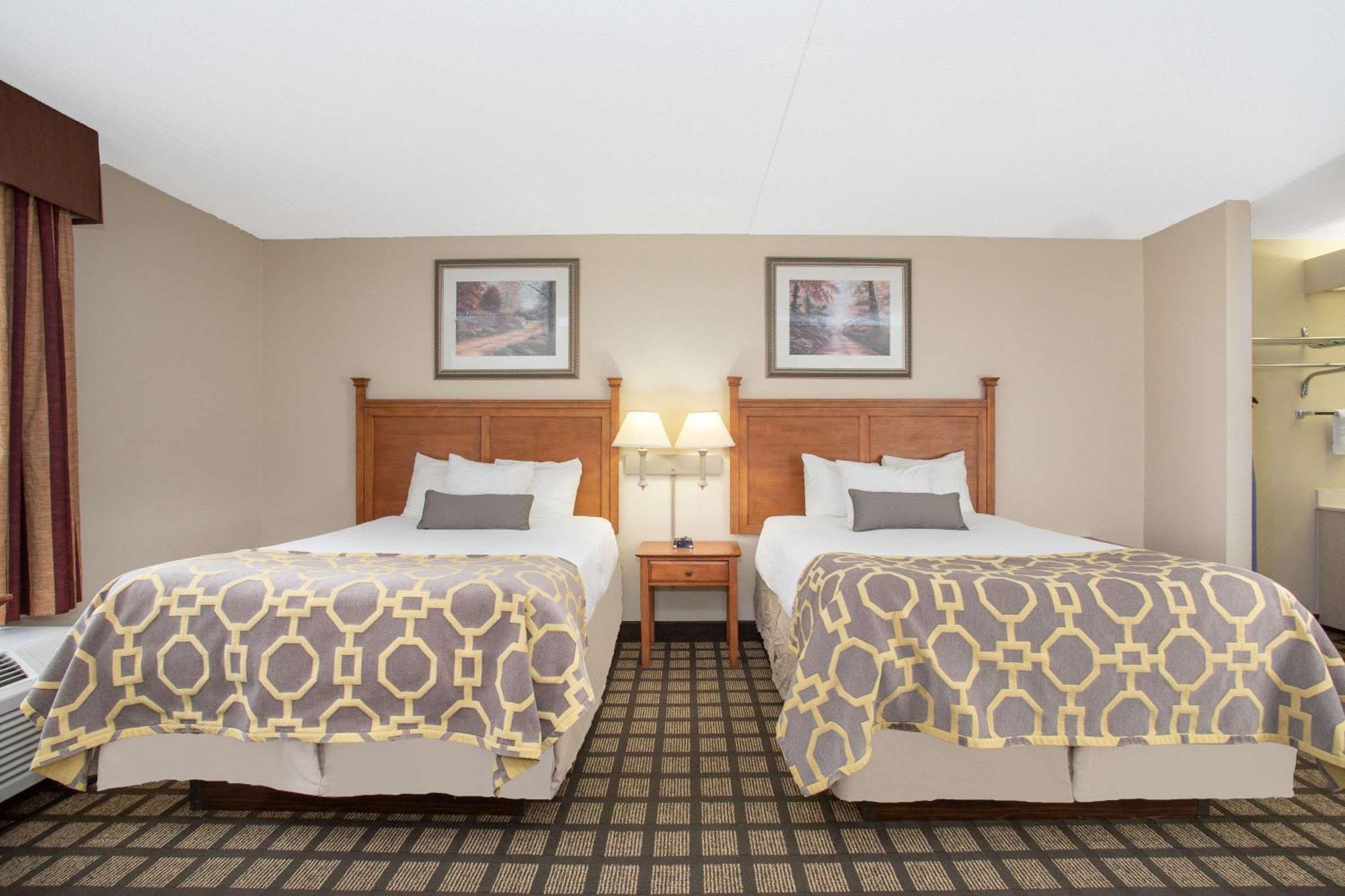 Double Room with Two Double Beds - Non-Smoking