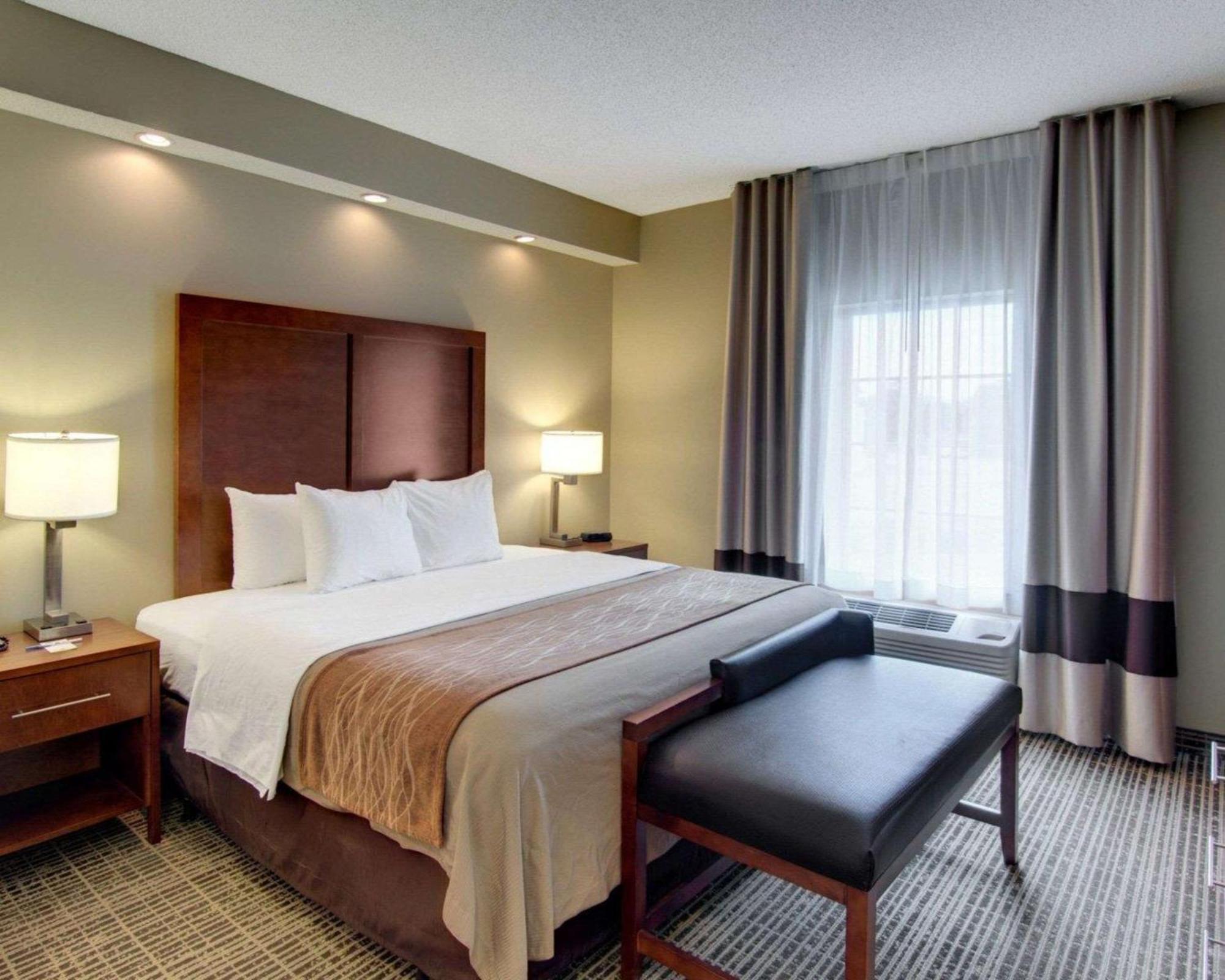 King Suite - Accessible/Non-Smoking,1281785347:JPEG