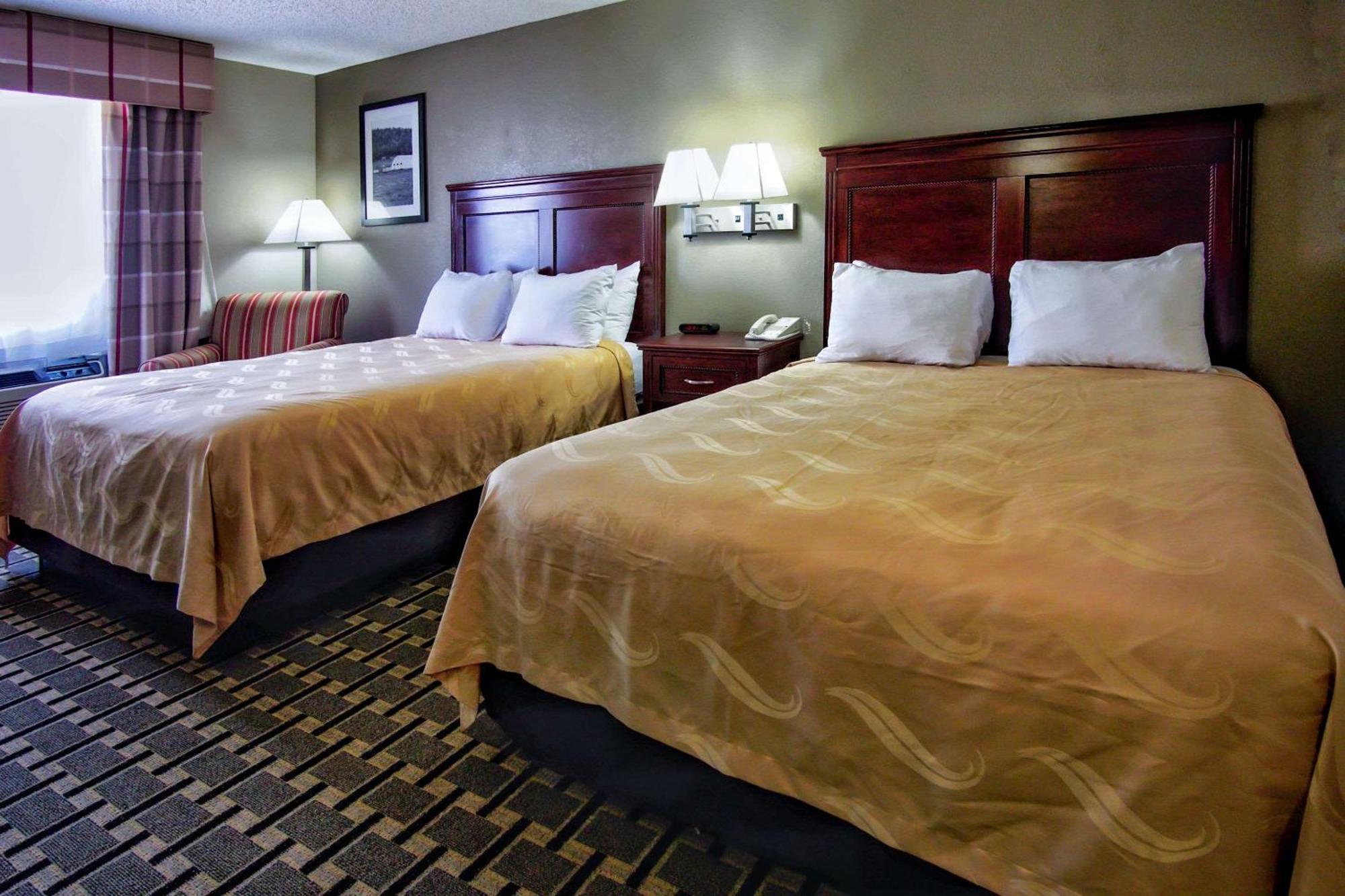 Queen Room with Two Queen Beds - Non-Smoking