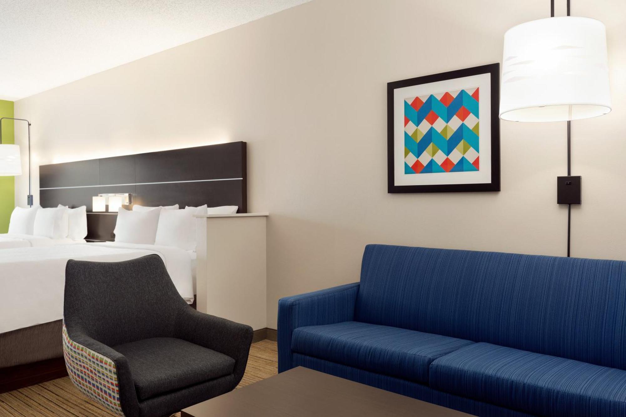 Queen Suite with Two Queen Beds