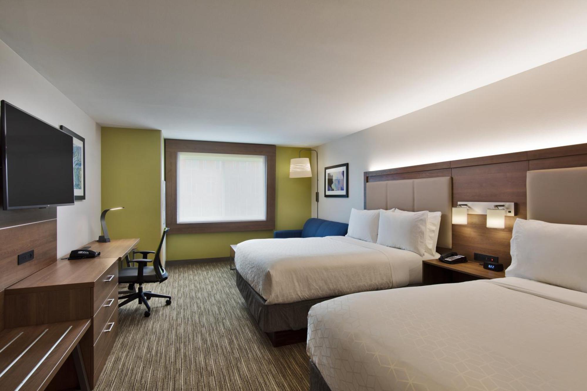 Standard Room with Two Queen Beds