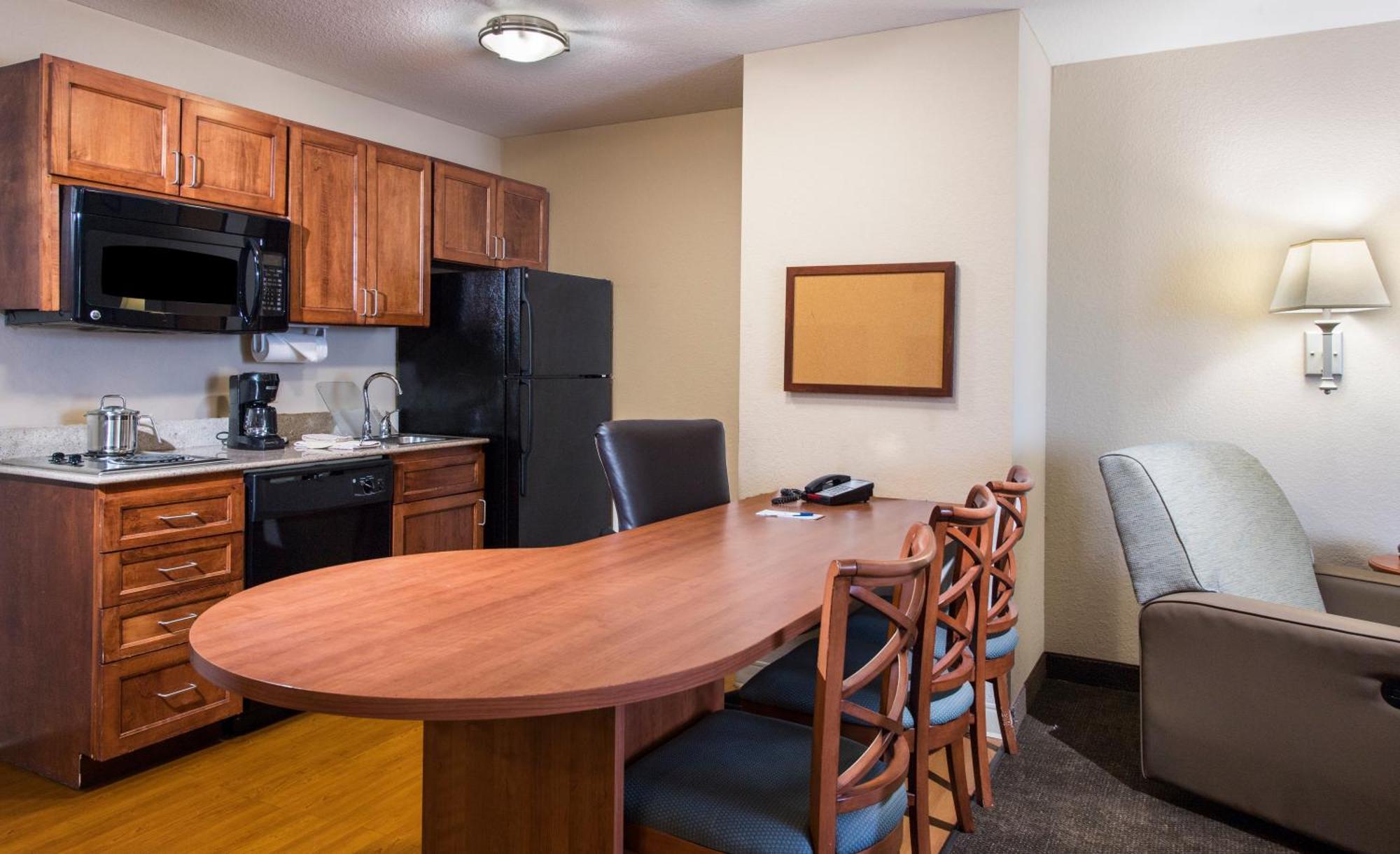 One-Bedroom King Suite