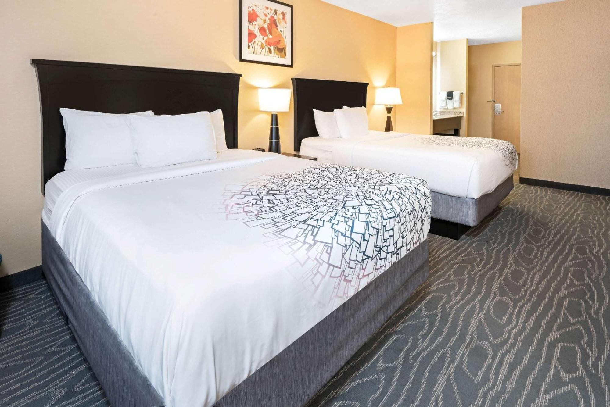 Queen Room with Two Queen Beds - Mobility Access/Non-Smoking
