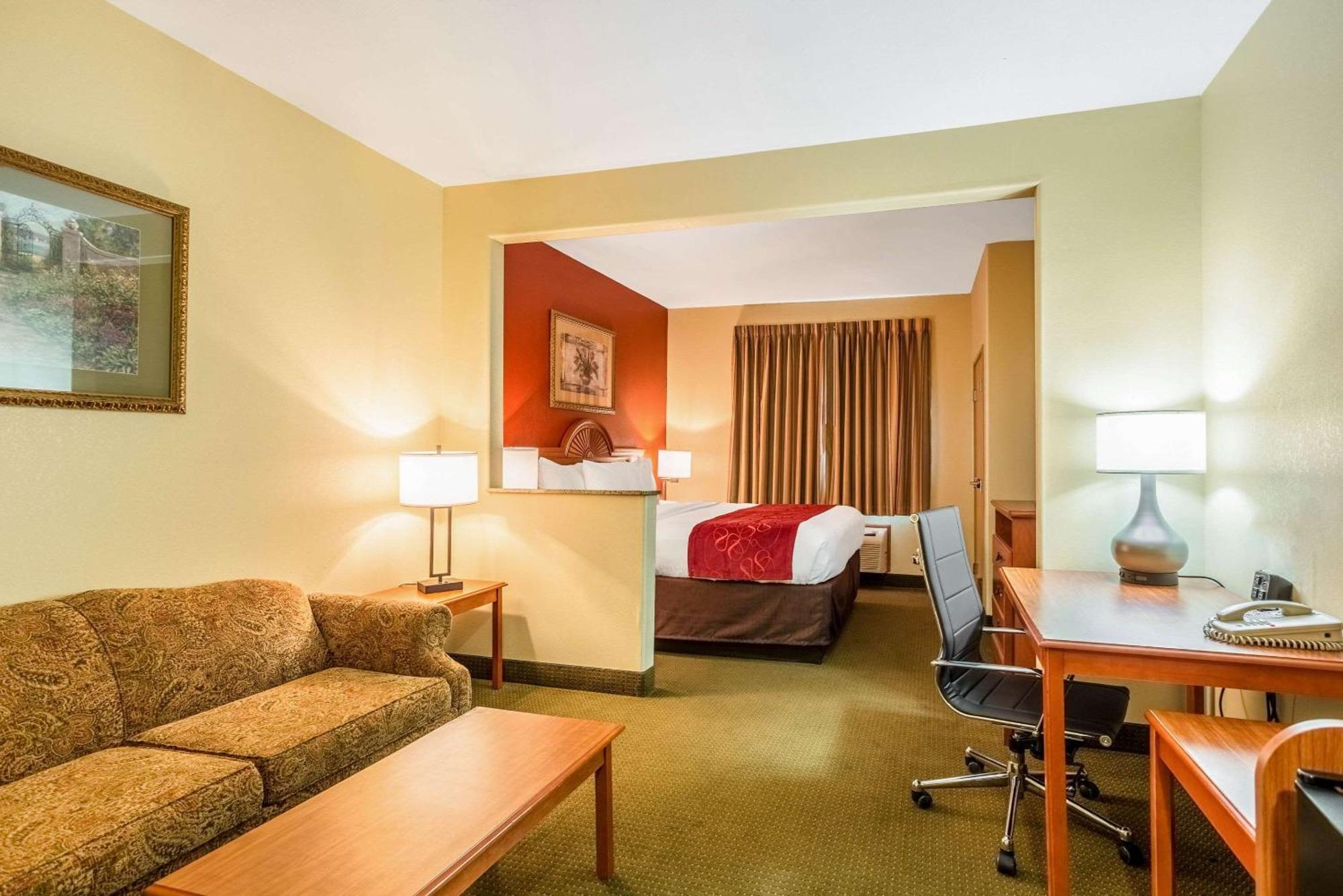 King Suite - Disability Access/Non-Smoking